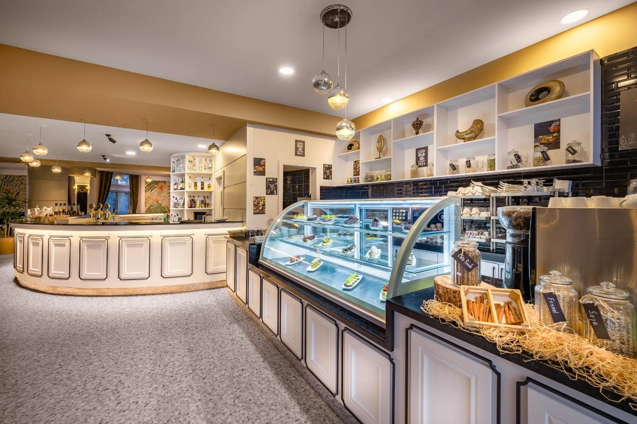 Restaurant/places to eat in Pine Beach Belek