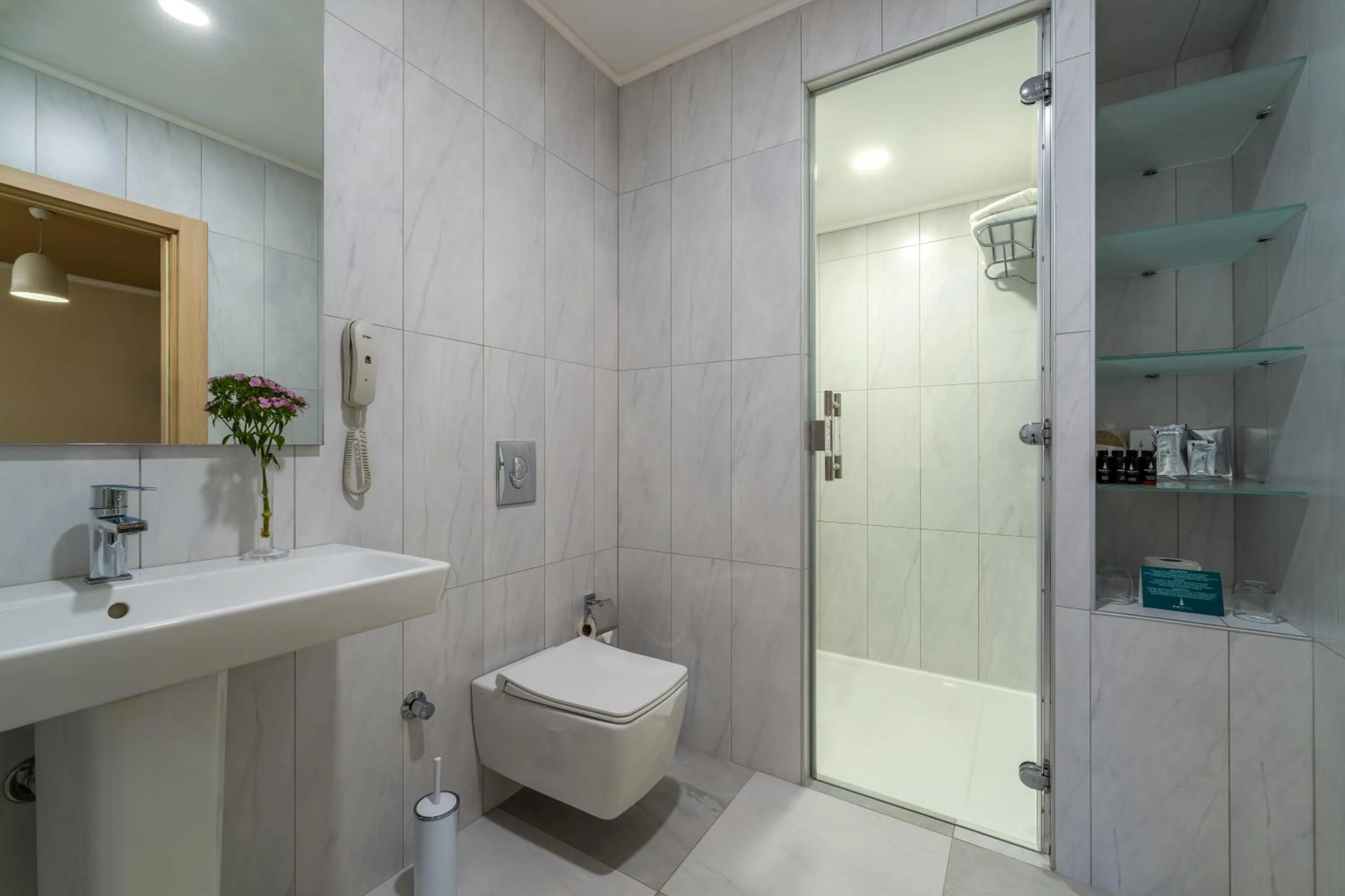 Toilet in Pine Beach Belek