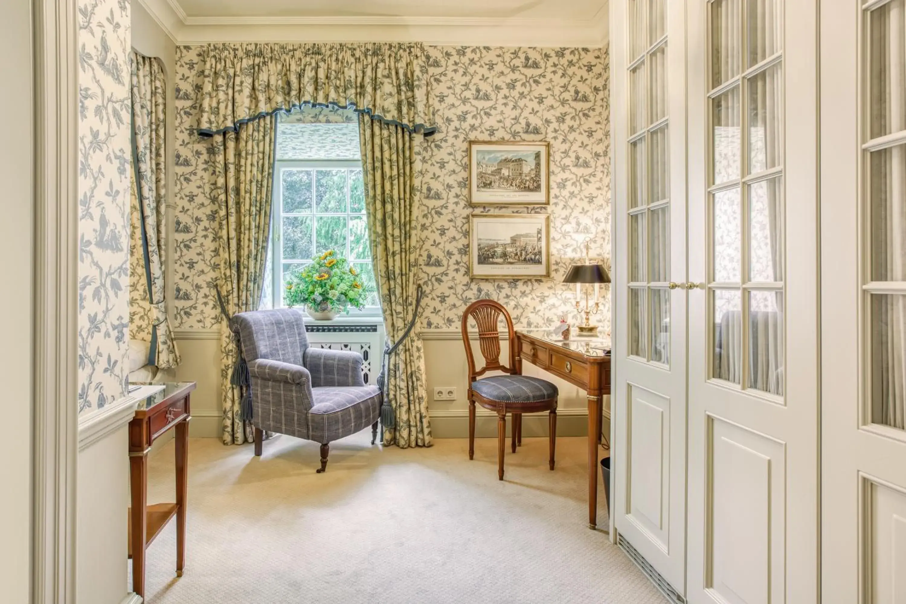 Living room in Wald & Schlosshotel Friedrichsruhe Living room in Wald & Schlosshotel Friedrichsruhe