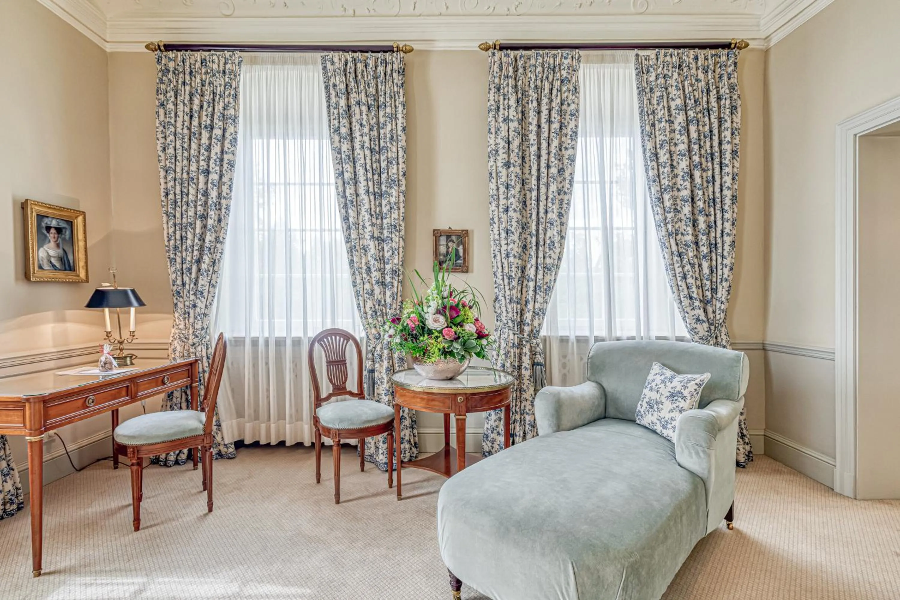 Seating area in Wald & Schlosshotel Friedrichsruhe