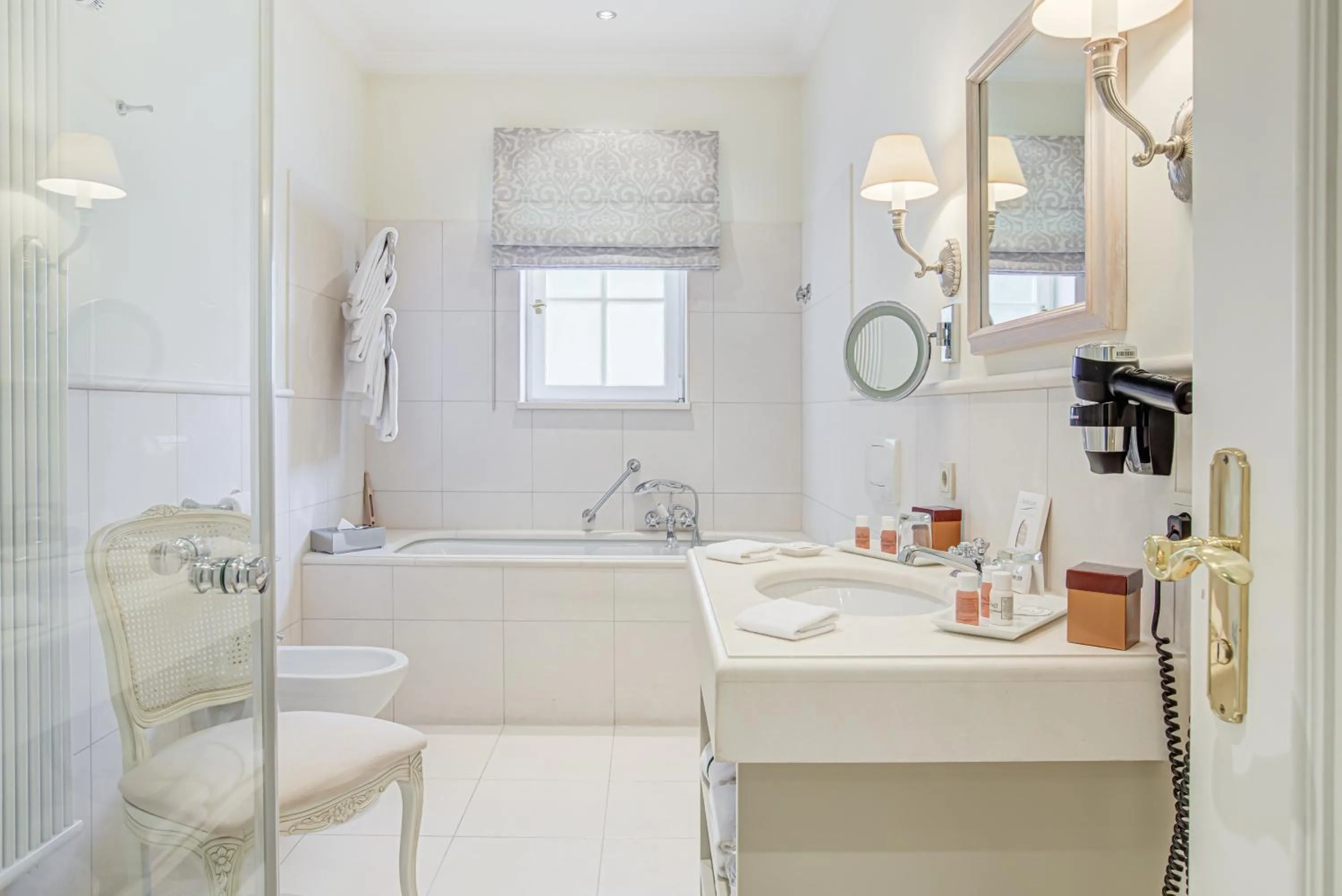 Bathroom in Wald & Schlosshotel Friedrichsruhe