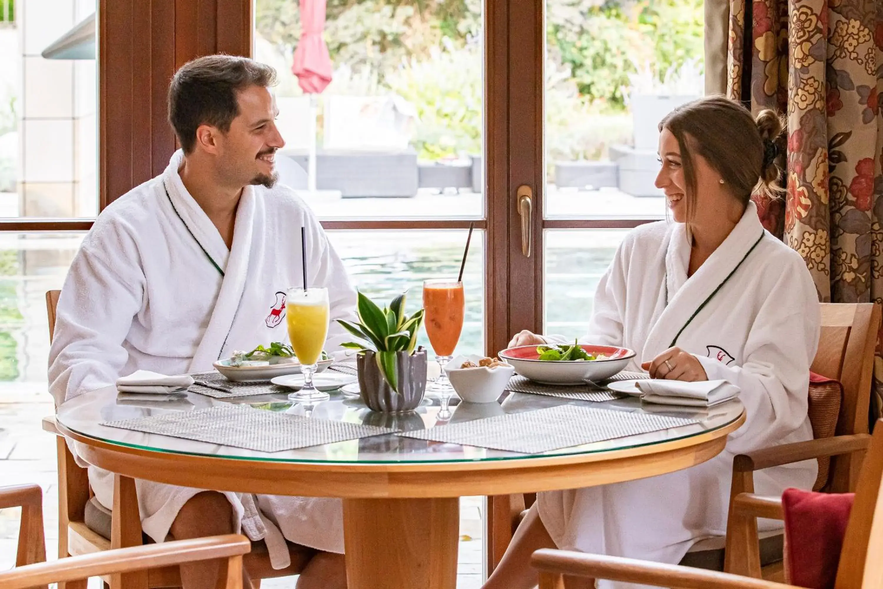 Restaurant/places to eat in Wald & Schlosshotel Friedrichsruhe Restaurant/places to eat in Wald & Schlosshotel Friedrichsruhe