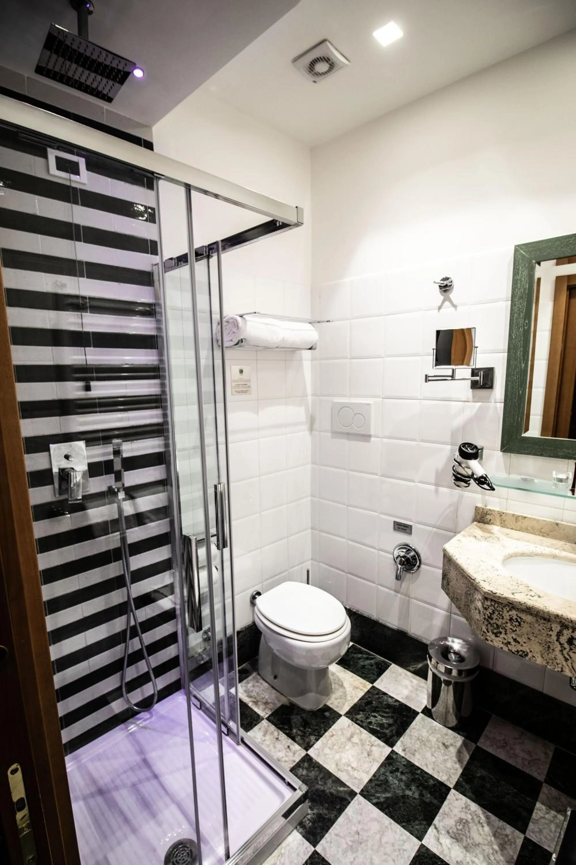 Bathroom in Relais Forus Inn