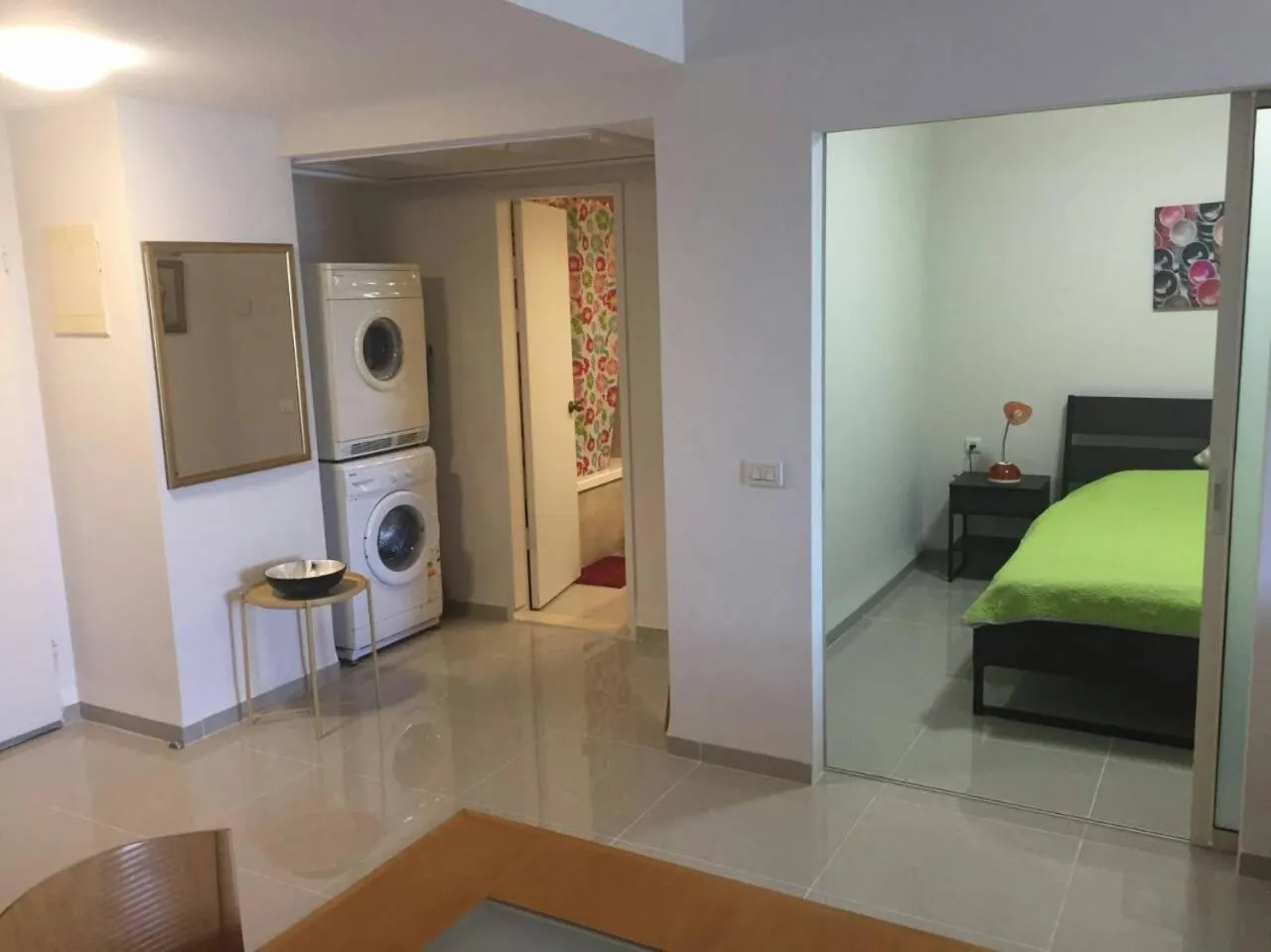 Shower, Bed in Apartments on the Beach