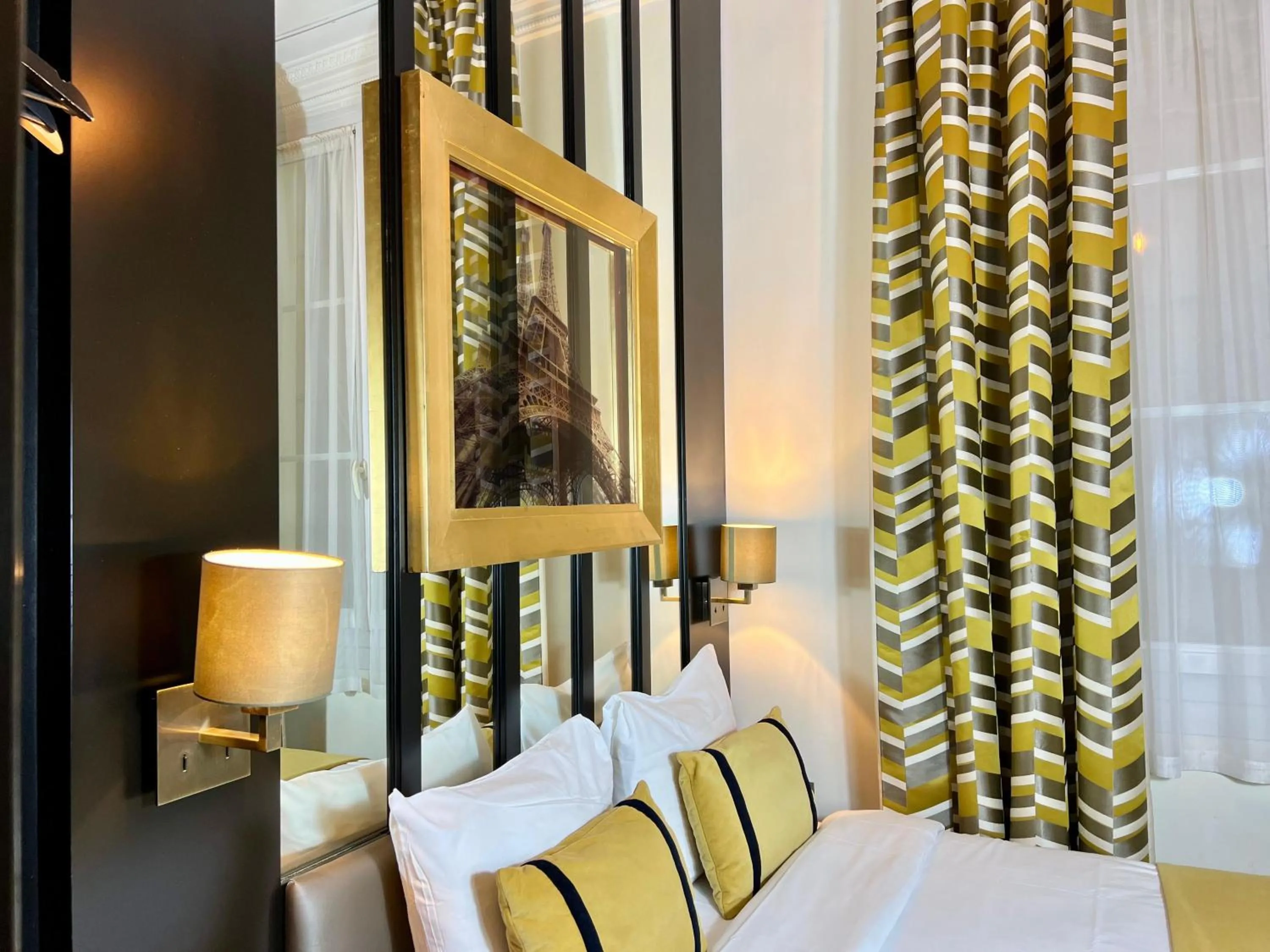 Bedroom, Bed in Pratic Hotel