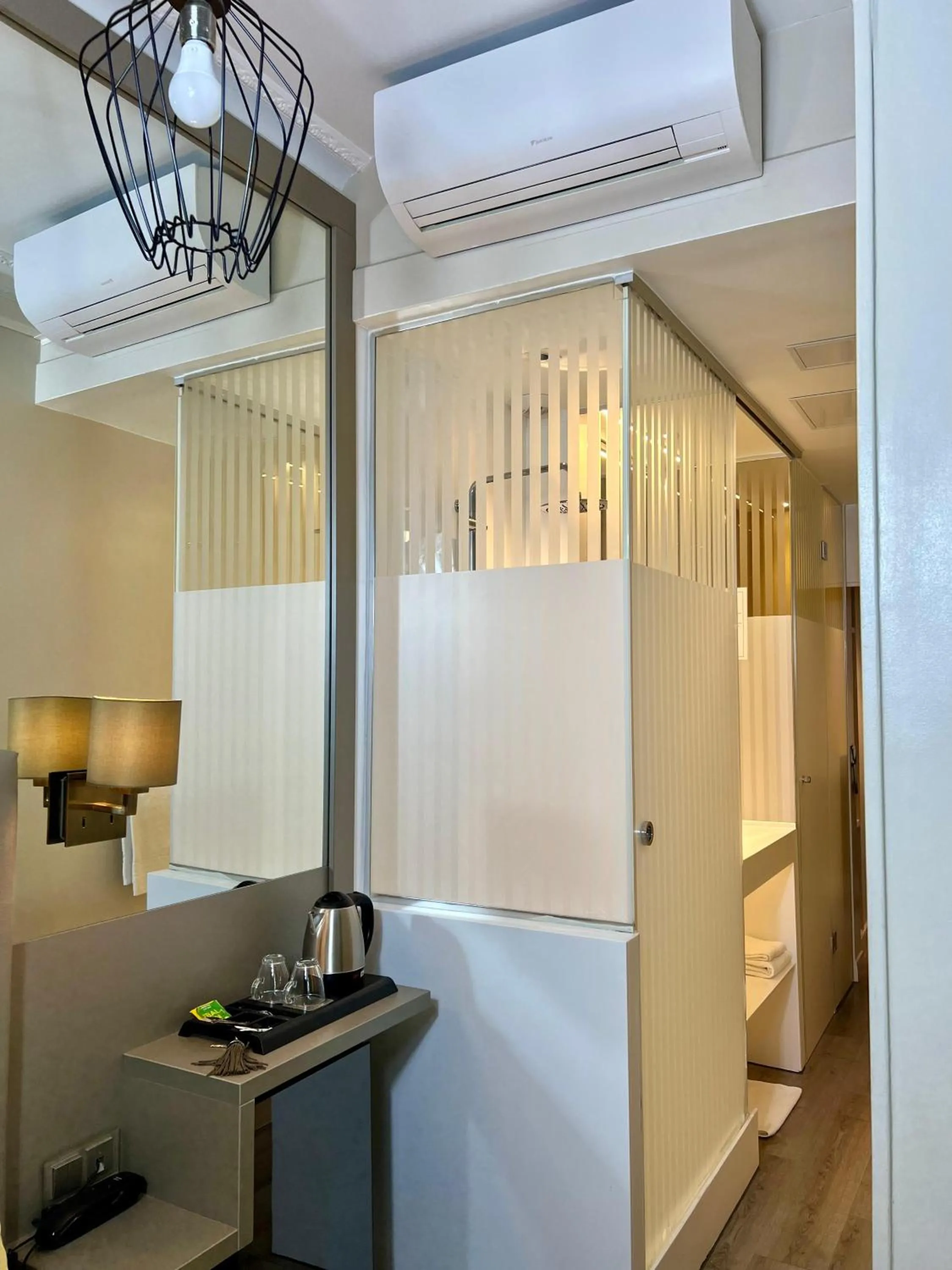 Coffee/tea facilities in Pratic Hotel