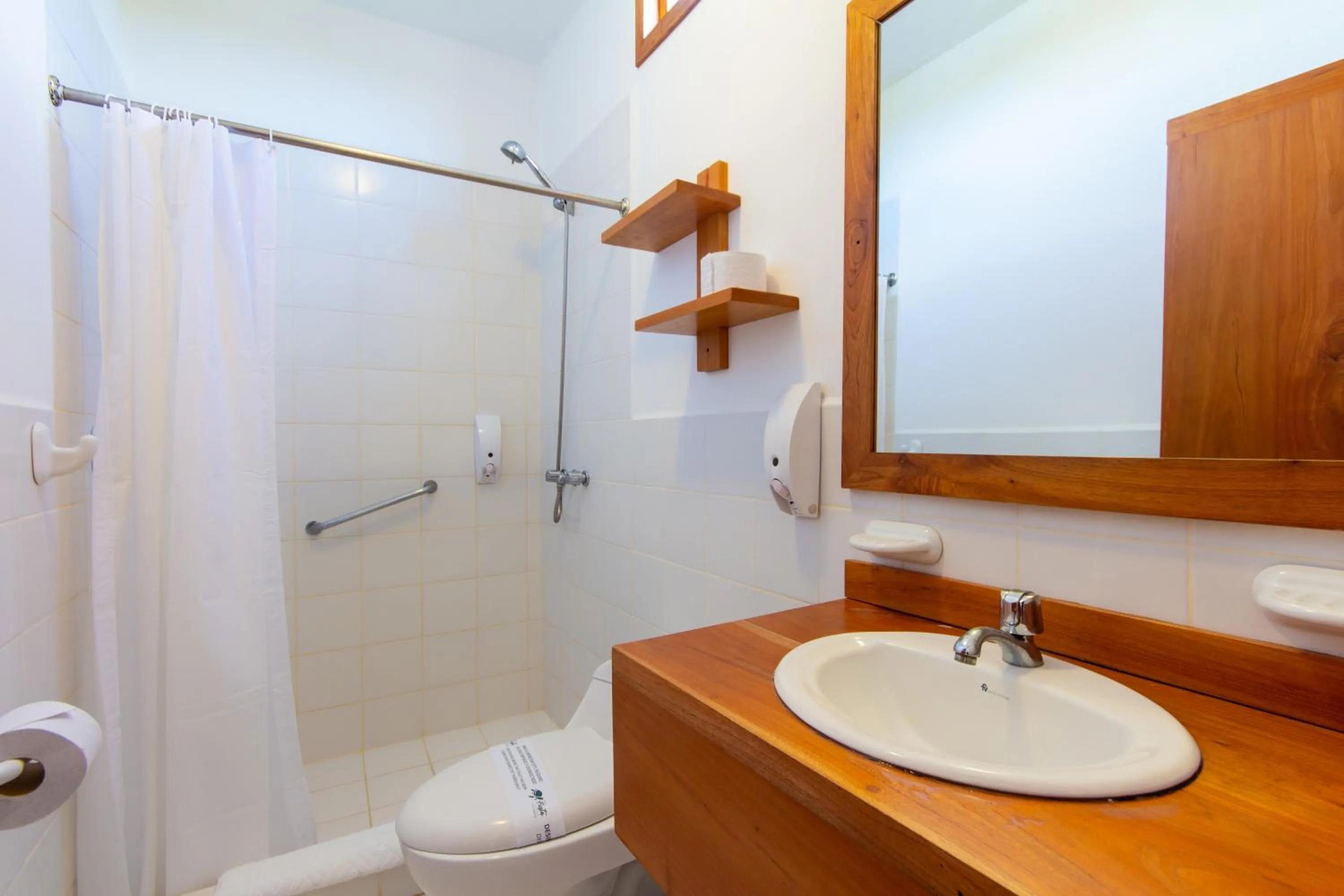 Shower in Hotel Fiesta