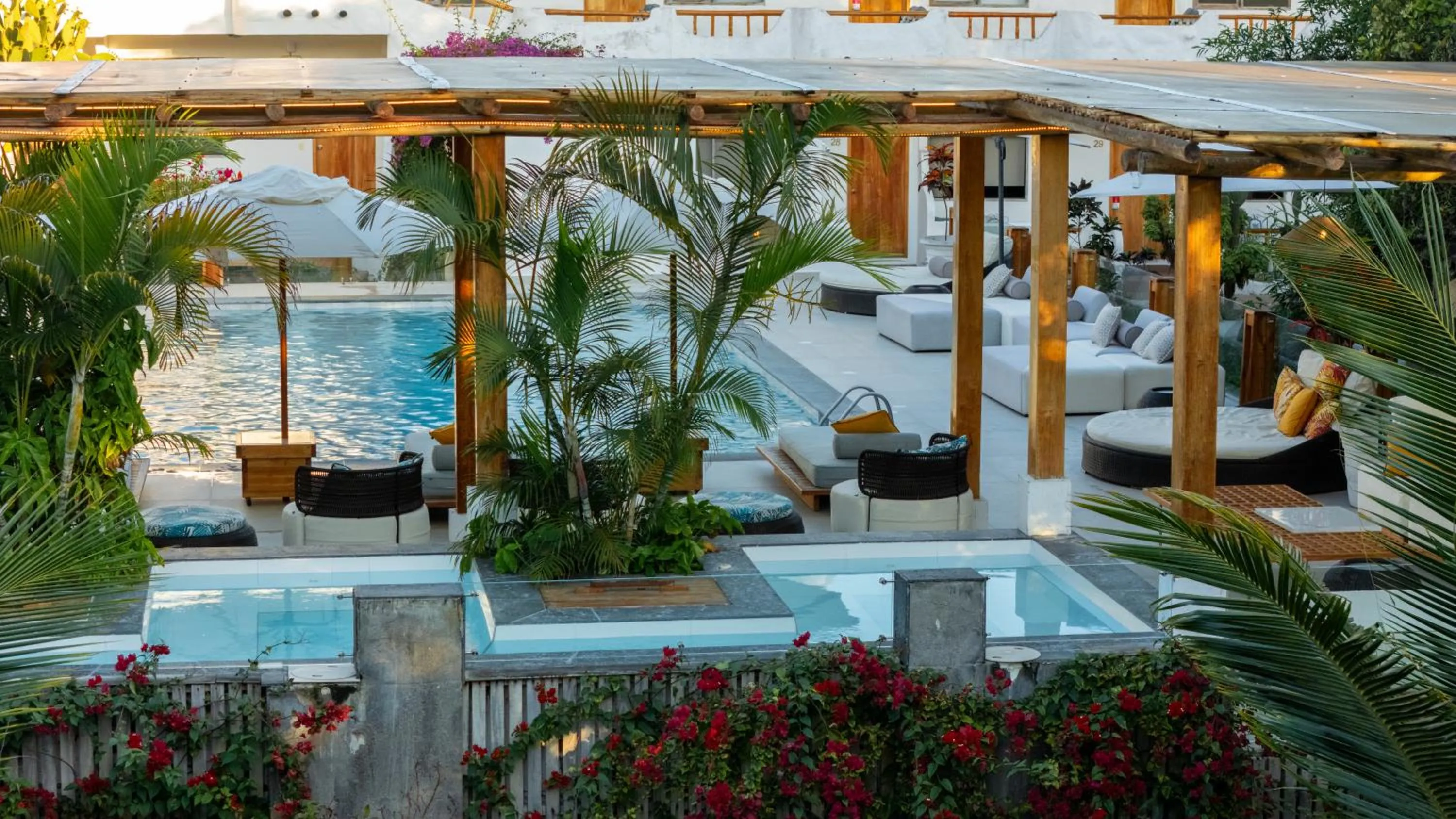 Swimming pool in Hotel Fiesta