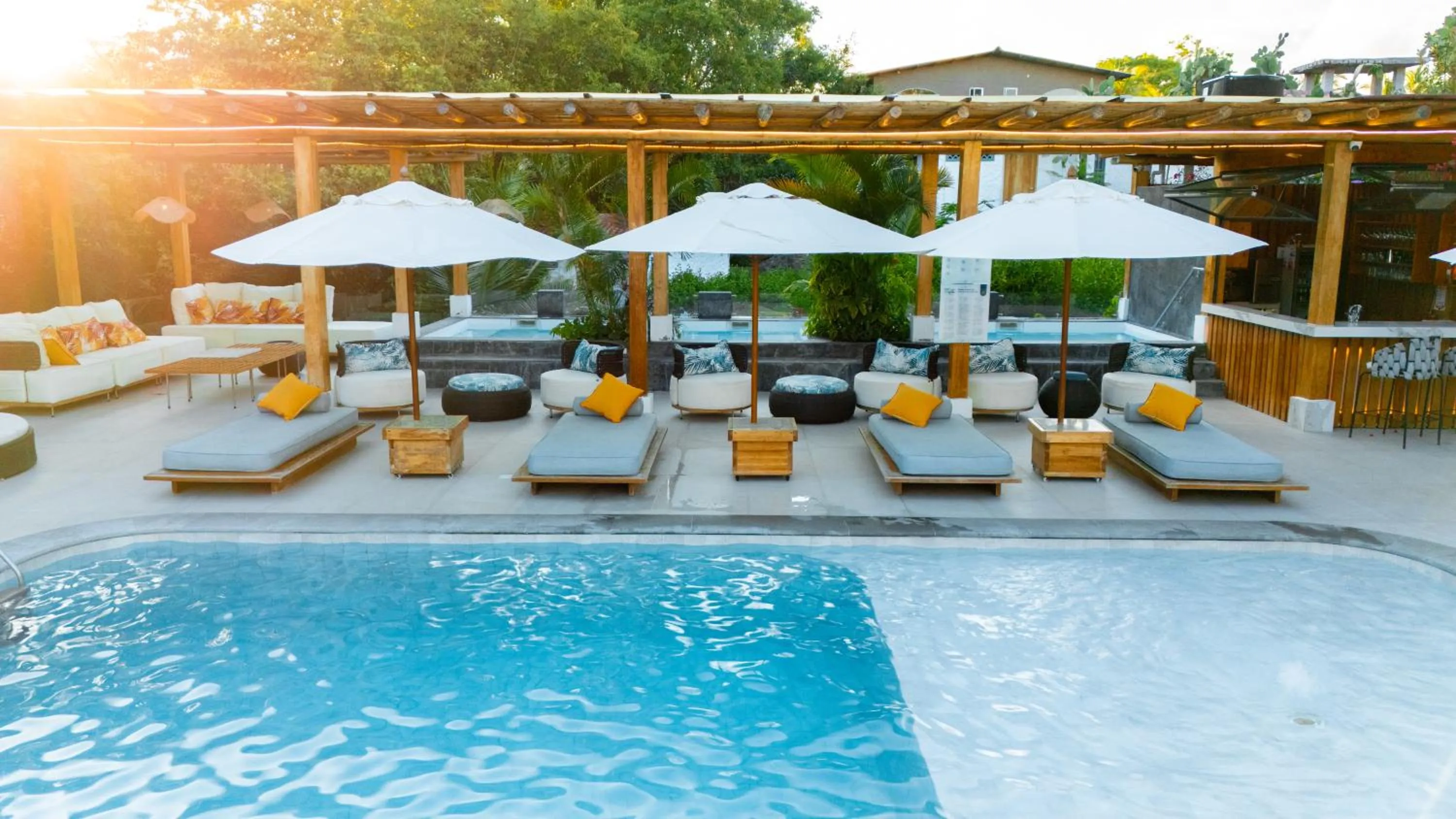 Swimming pool in Hotel Fiesta