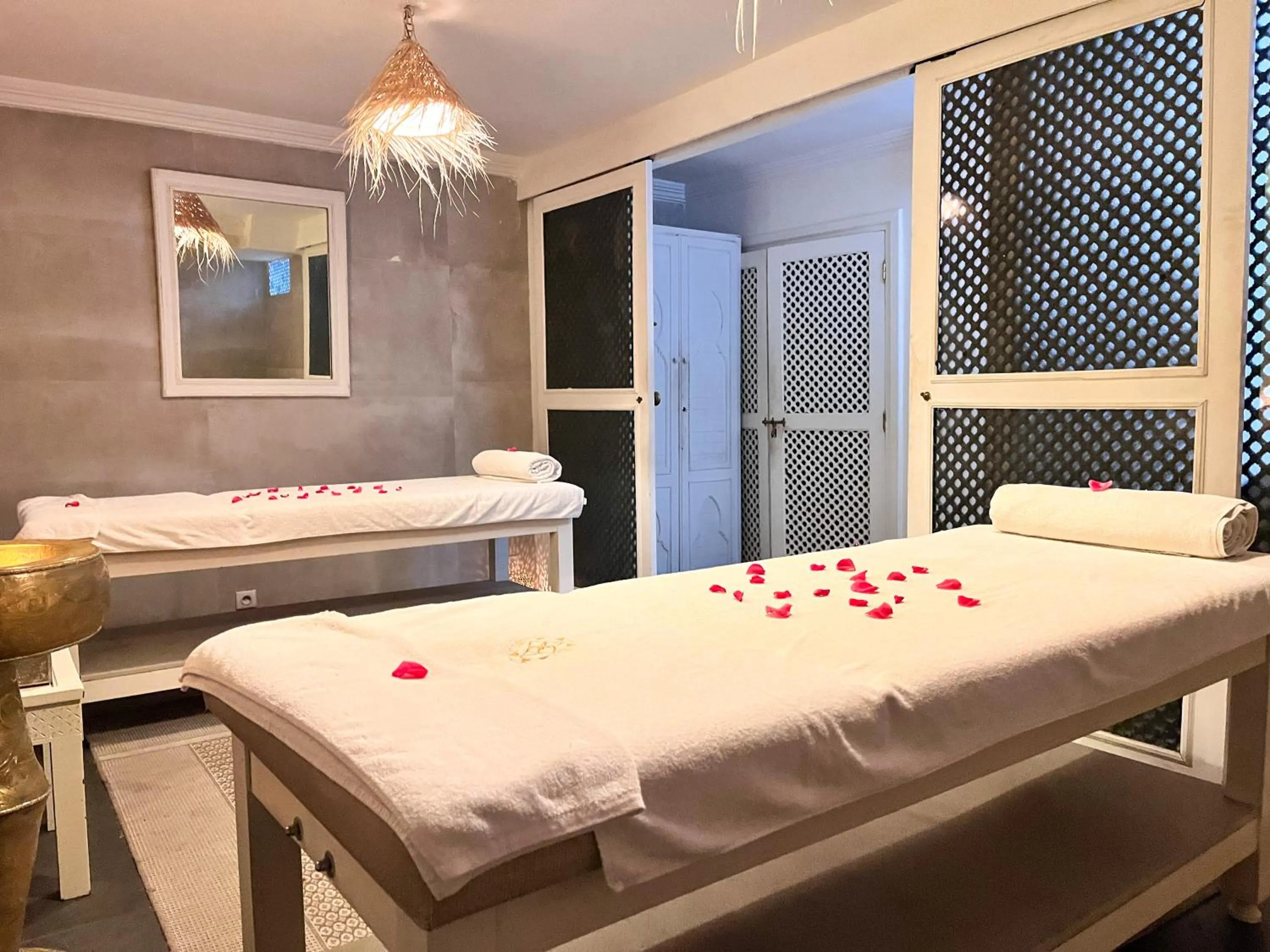 Massage in Riad Al Rimal & Spa