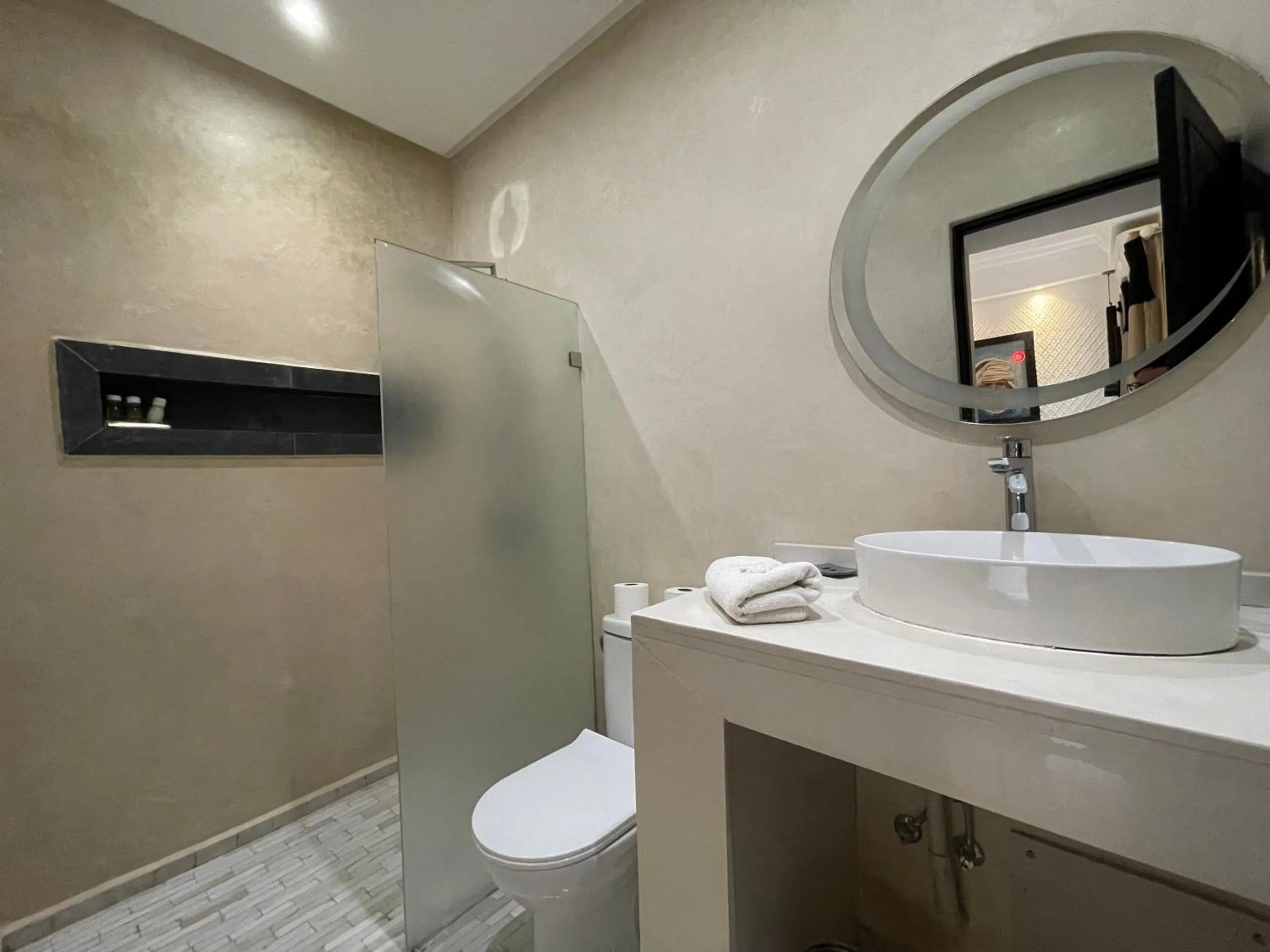 Shower in Riad Al Rimal & Spa