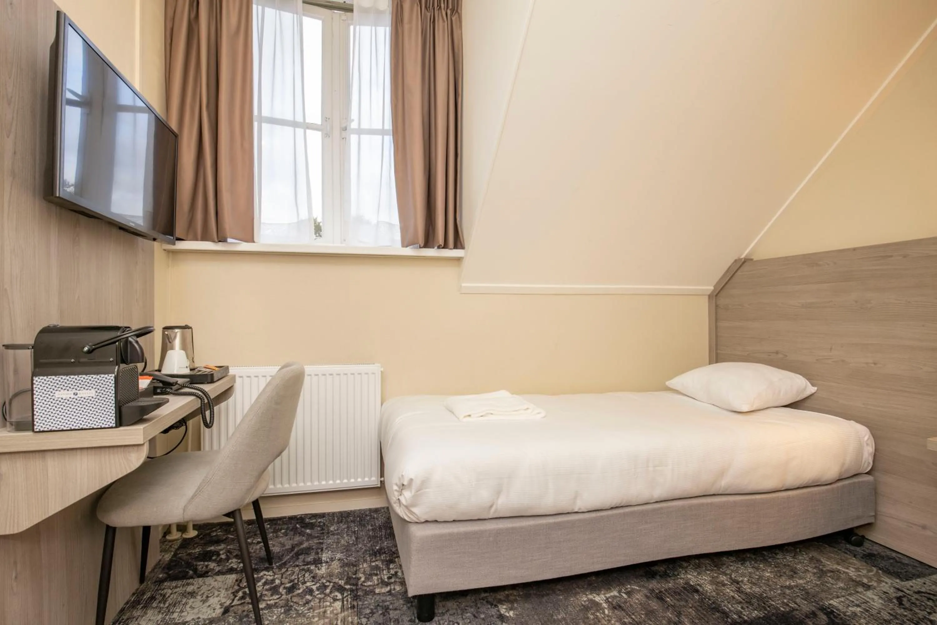 Bedroom, Bed in Fletcher Hotel Landgoed Huis te Eerbeek