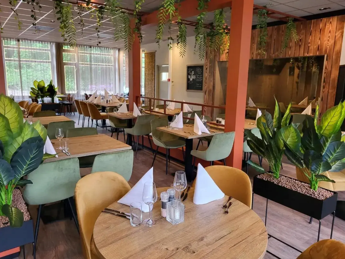 Restaurant/places to eat in Fletcher Hotel Landgoed Huis te Eerbeek Restaurant/places to eat in Fletcher Hotel Landgoed Huis te Eerbeek