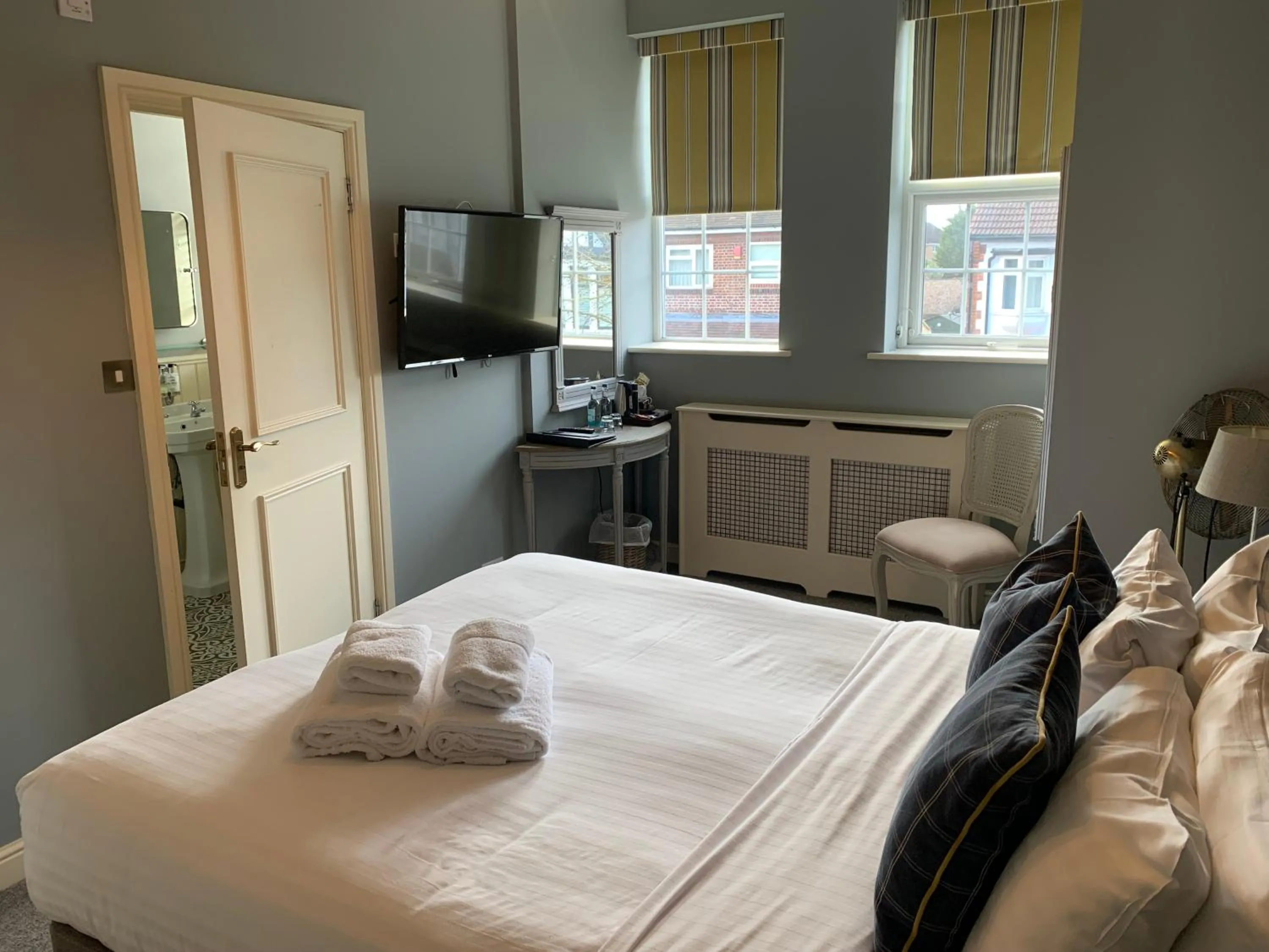 Deluxe King Room in The Royal Oak