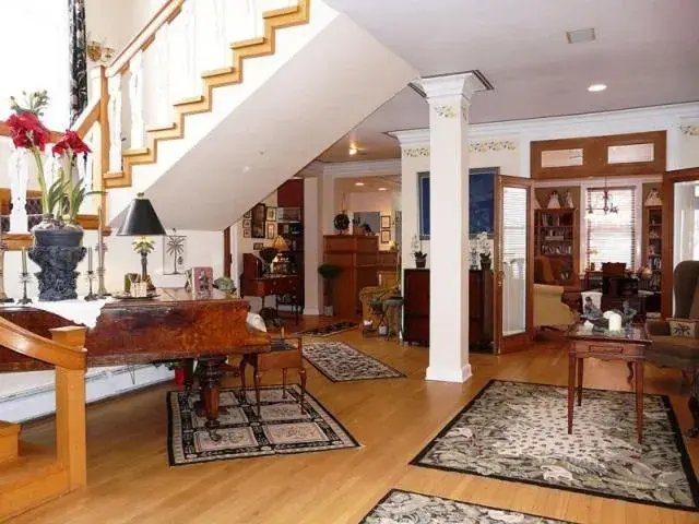 Lobby or reception in Lilac Inn Lobby or reception in Lilac Inn