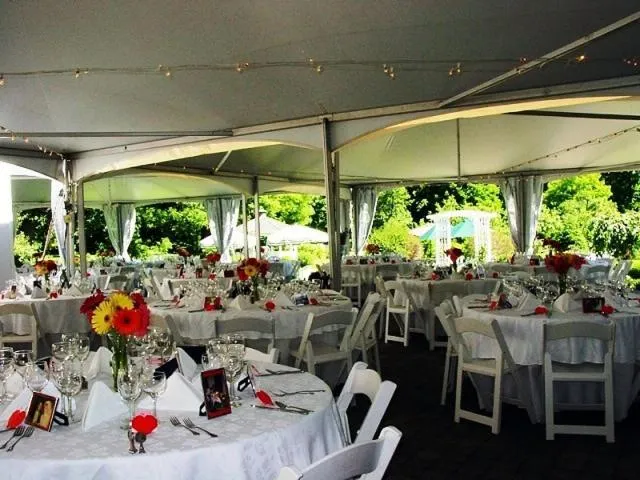 Banquet/Function facilities in Lilac Inn