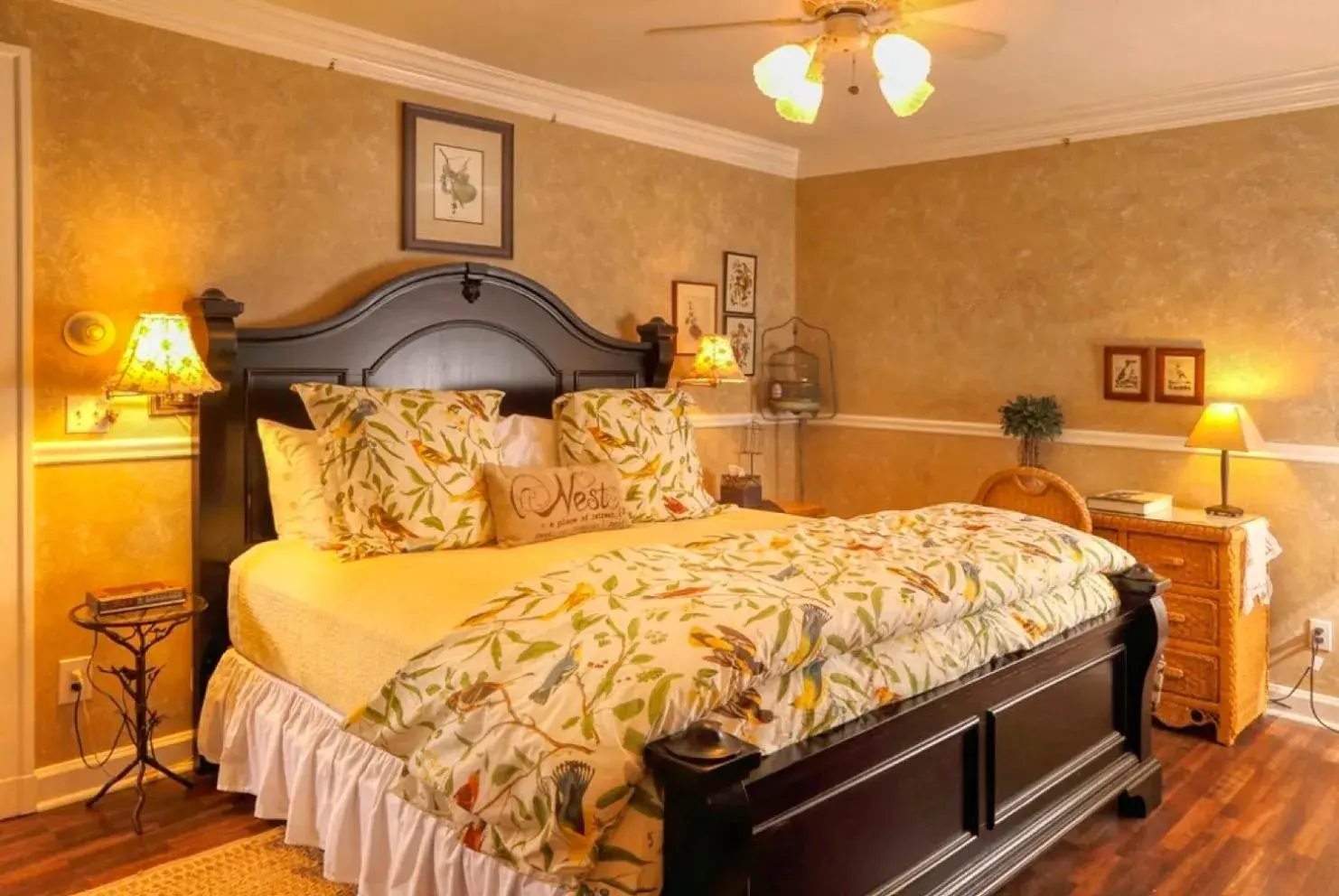 Bed in Lilac Inn Bed in Lilac Inn