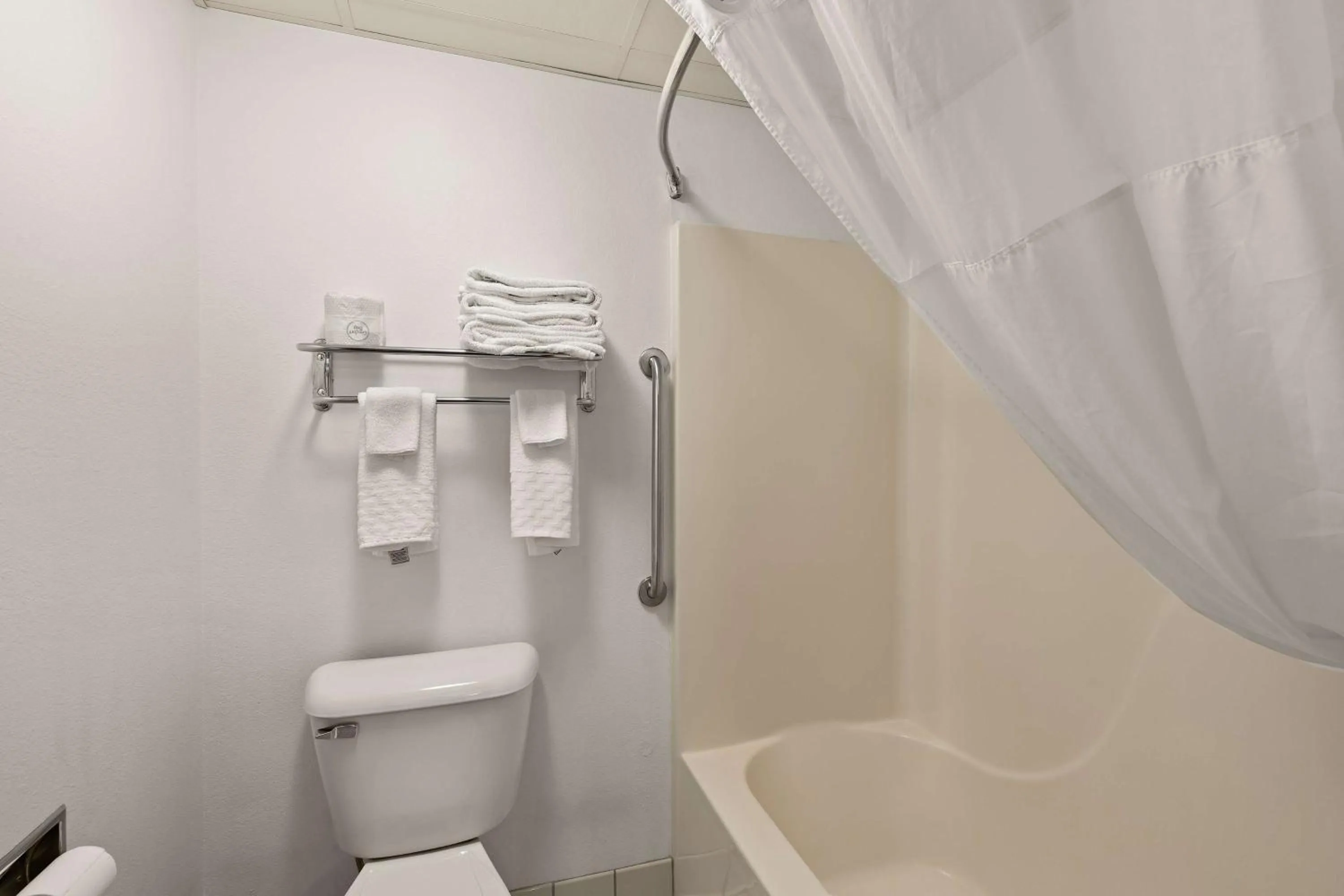 Bathroom in Best Western Germantown Inn