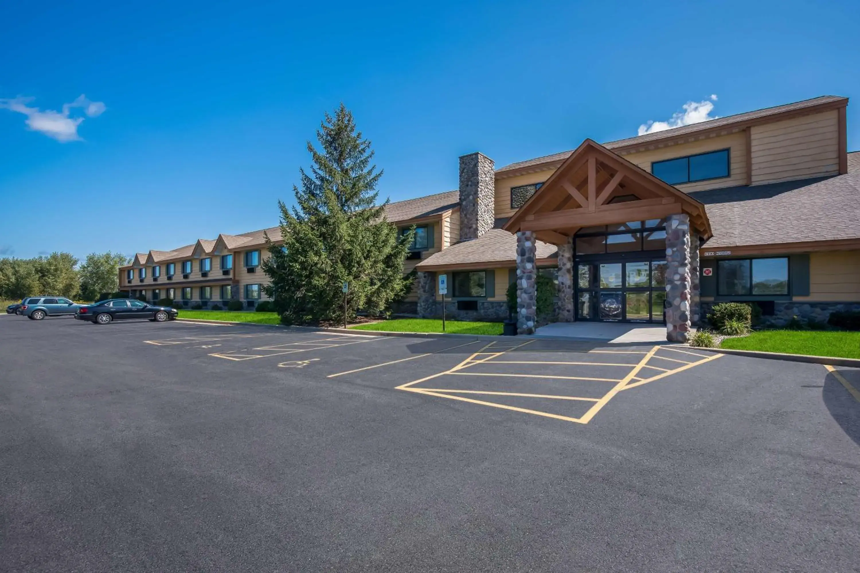 Property building in Best Western Germantown Inn Property building in Best Western Germantown Inn