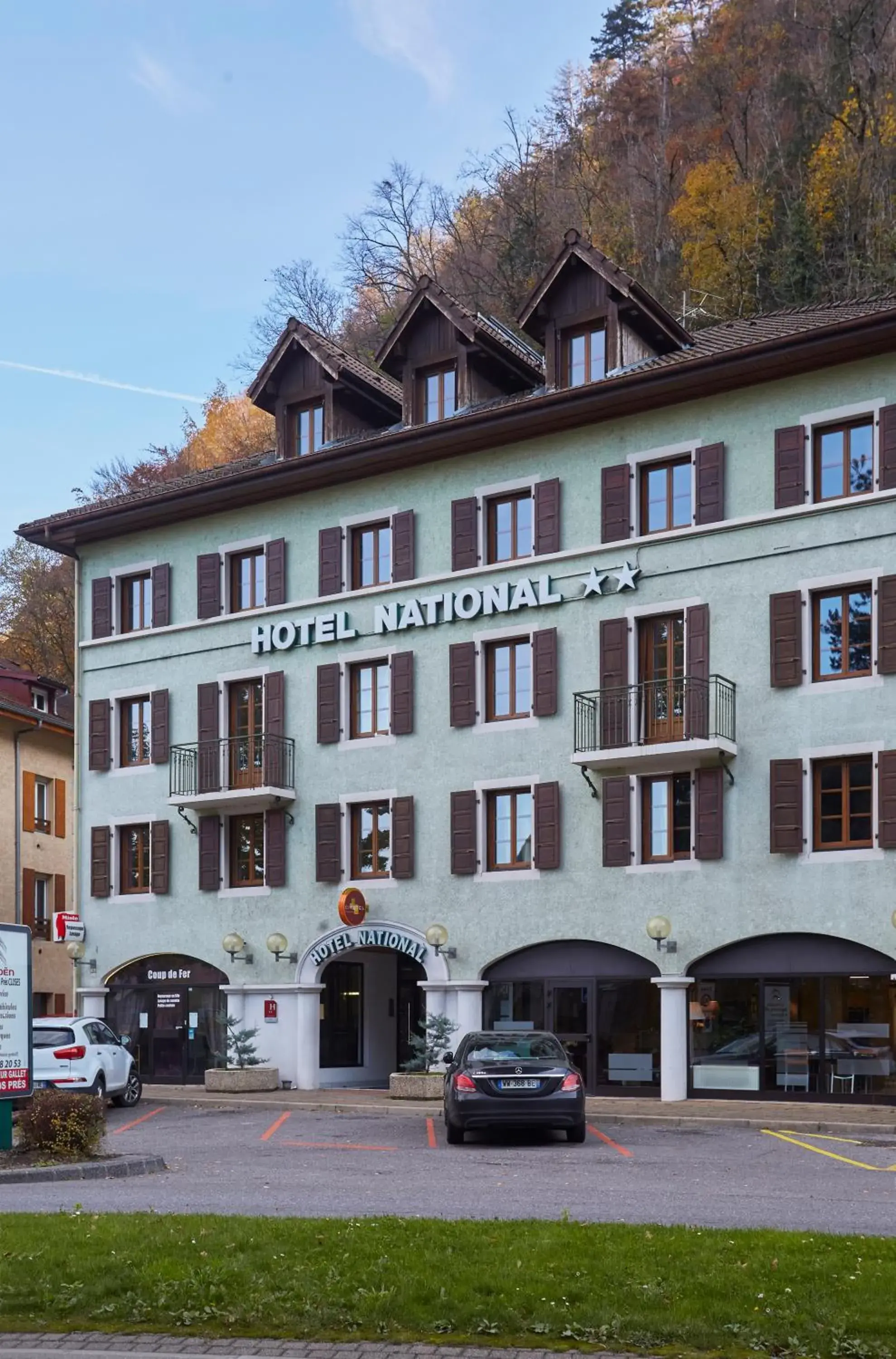 Property building in Cit'Hôtel Le National Property building in Cit'Hôtel Le National