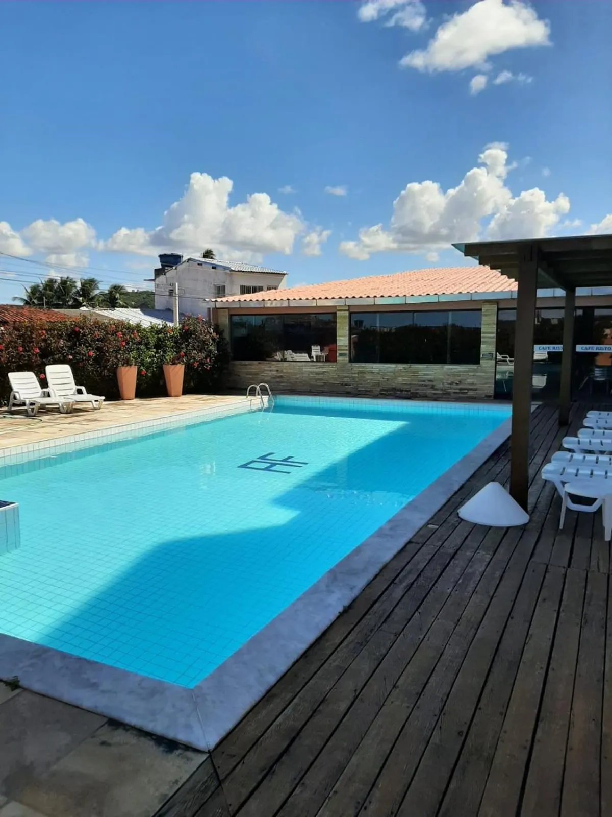 Swimming pool in Atlântico Hotel Maceió