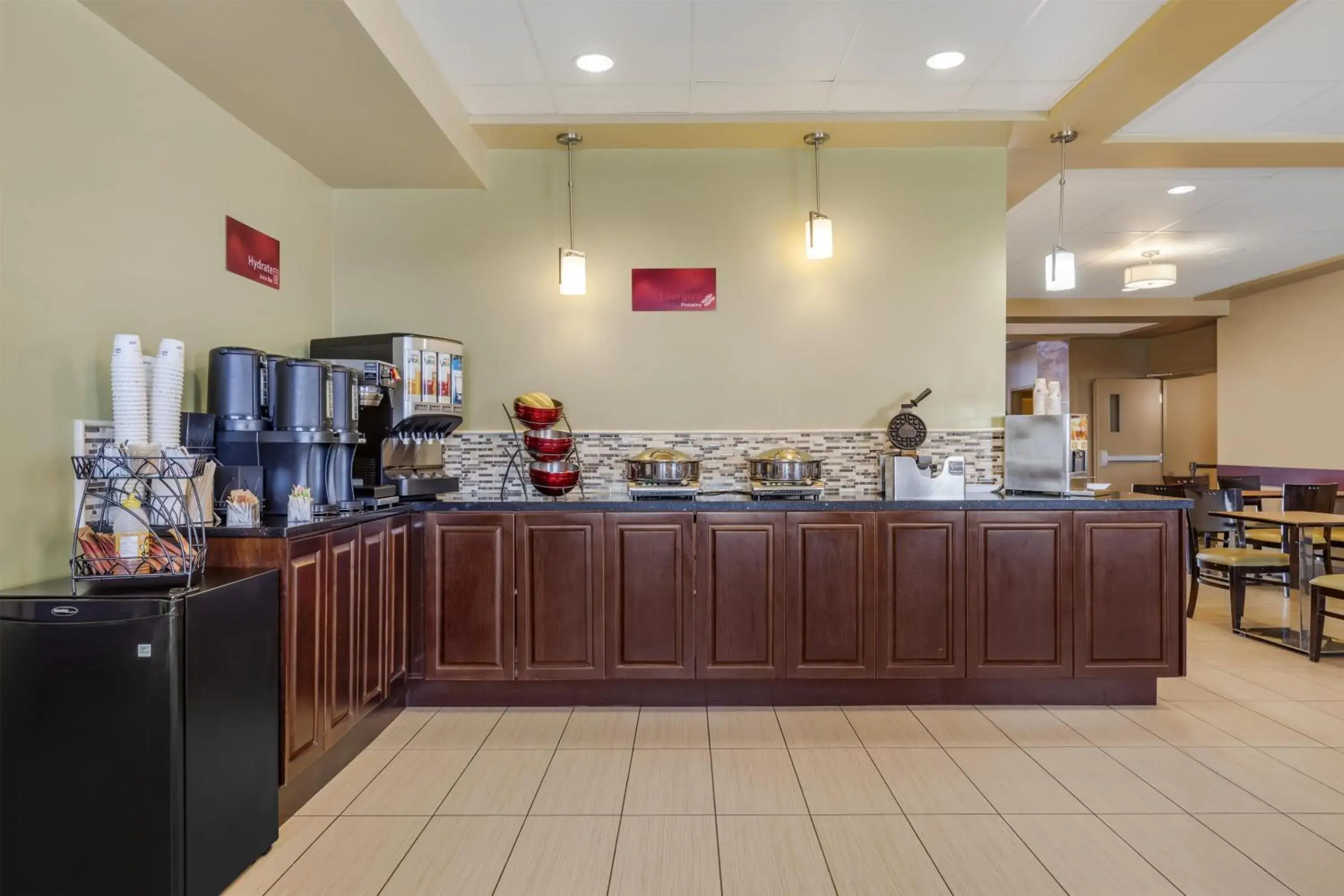 Breakfast in Best Western Plus Moose Jaw Breakfast in Best Western Plus Moose Jaw