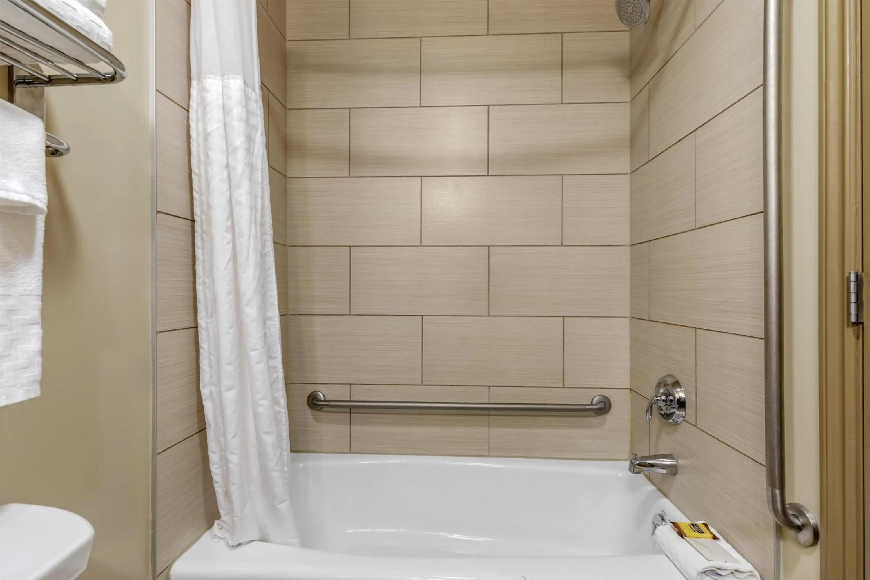 Bathroom in Best Western Plus Moose Jaw