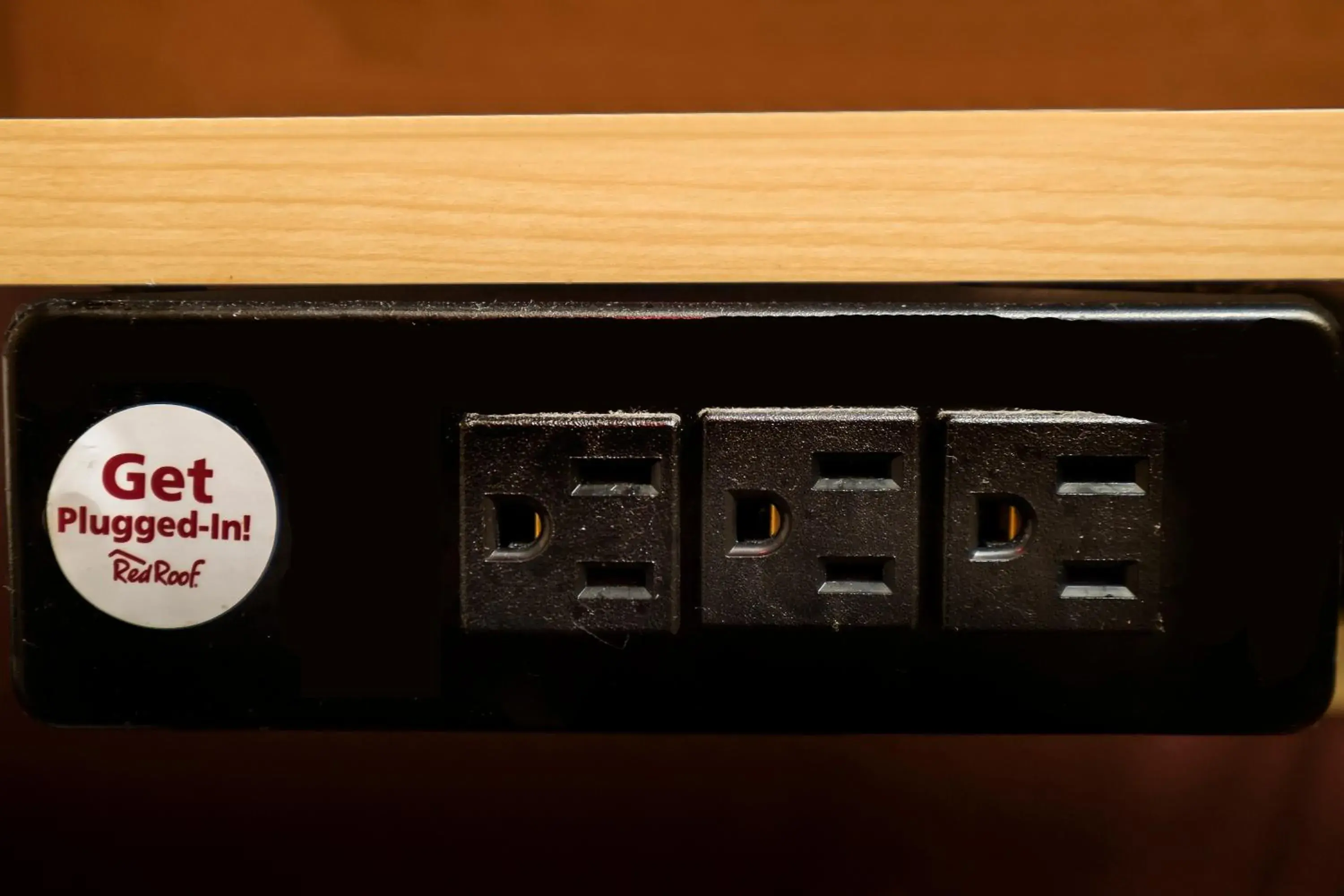 Property building in Red Roof Inn Edison Property building in Red Roof Inn Edison