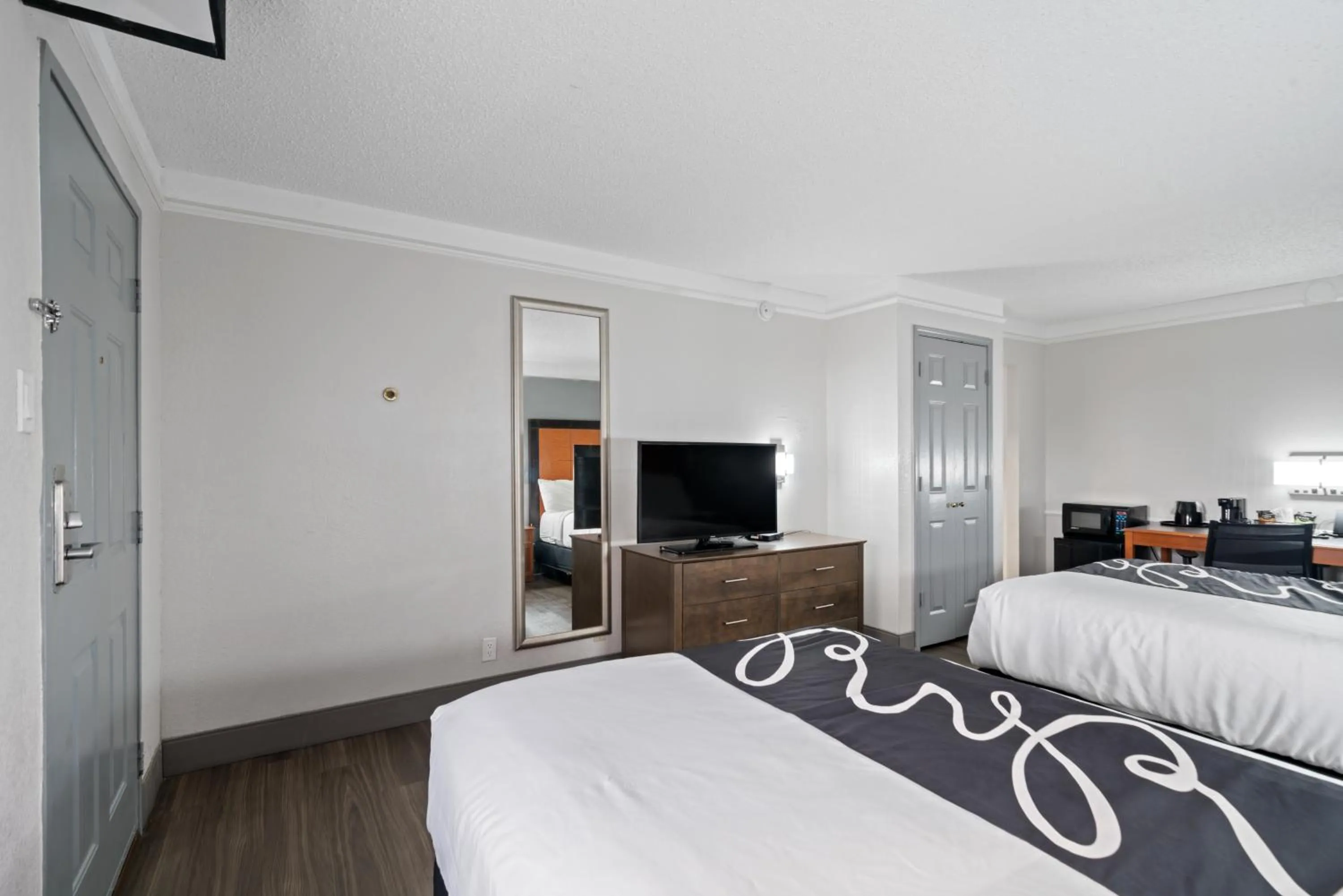 Bedroom, Bed in La Quinta Inn by Wyndham Corpus Christi North