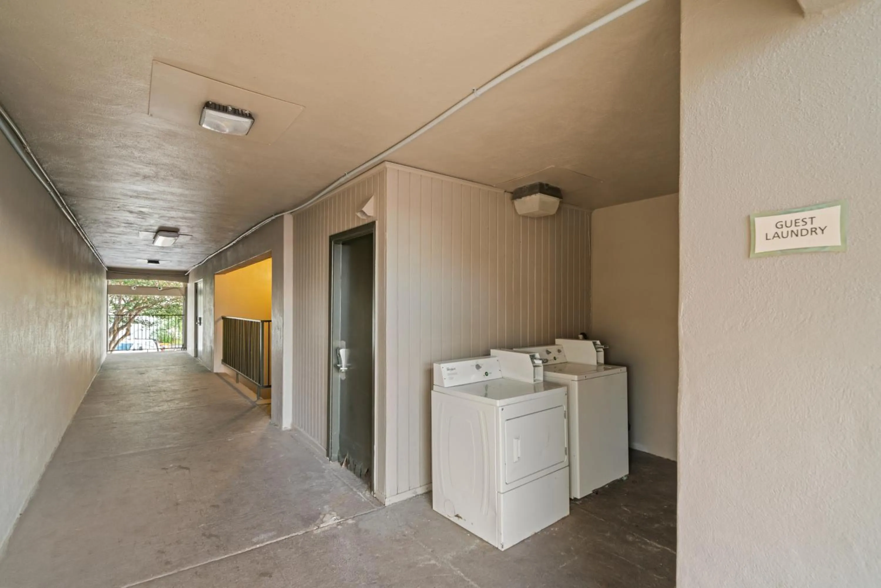 laundry in La Quinta Inn by Wyndham Corpus Christi North