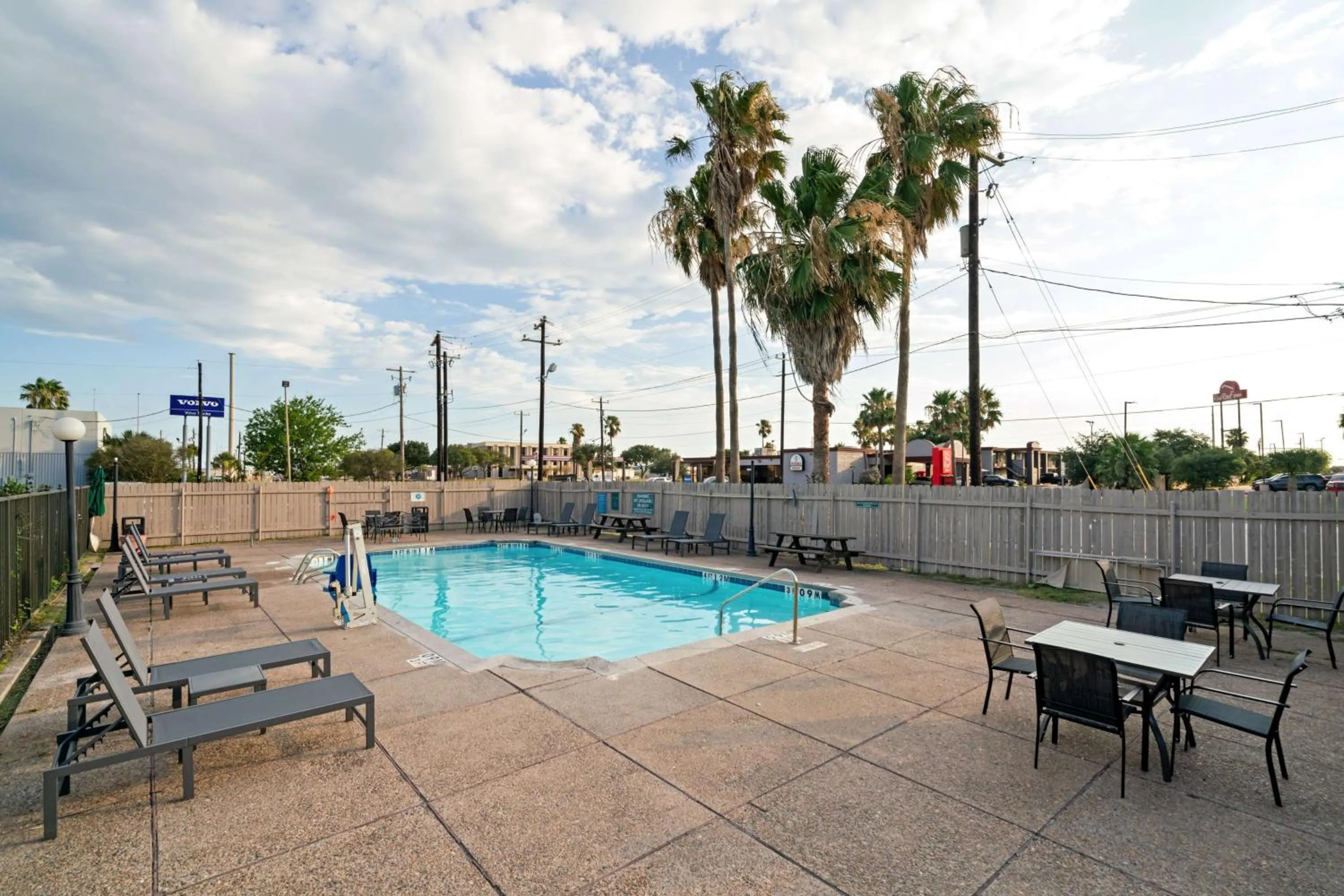 Pool view in La Quinta Inn by Wyndham Corpus Christi North
