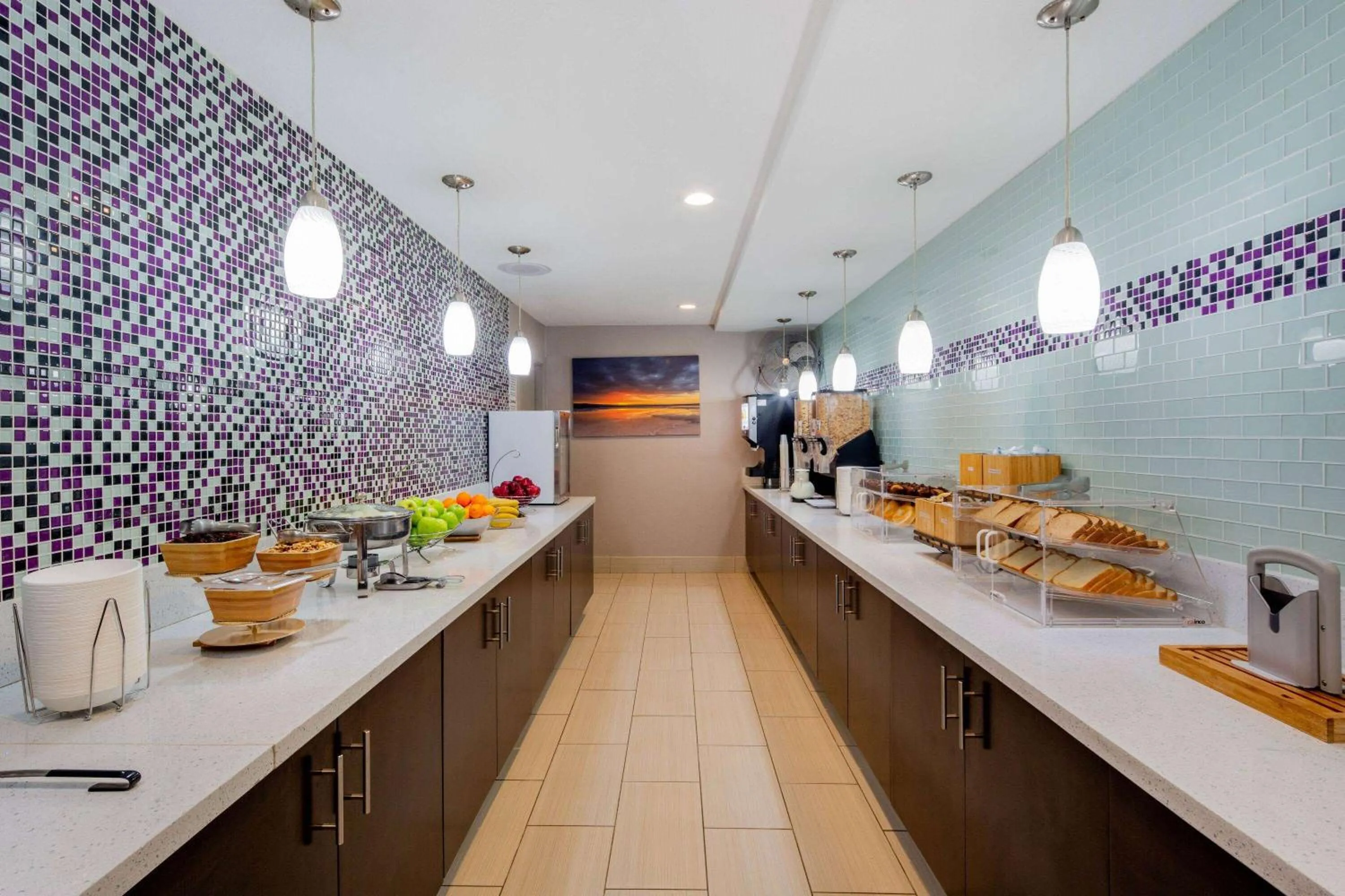 Breakfast in La Quinta by Wyndham Oakland - Hayward