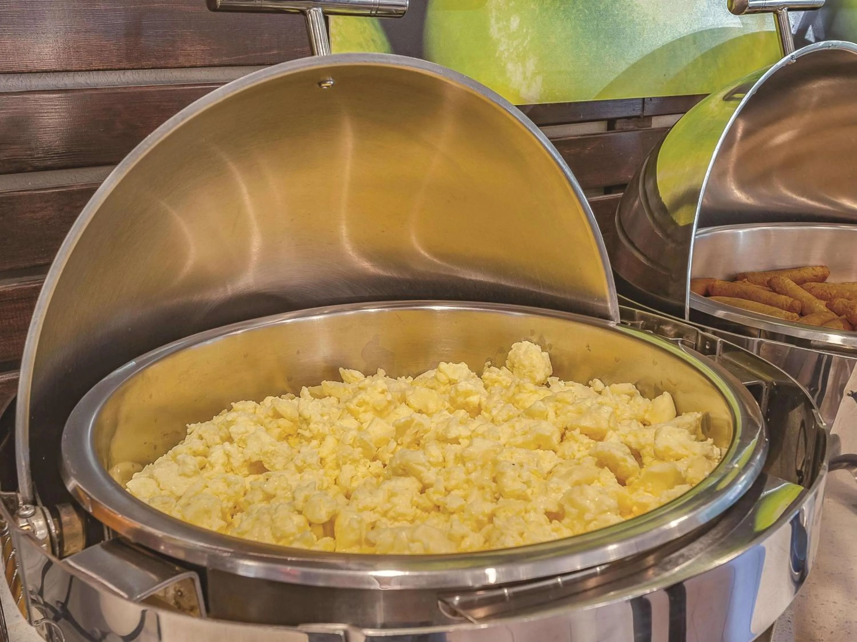 Restaurant/places to eat in La Quinta Inn by Wyndham Olympia - Lacey