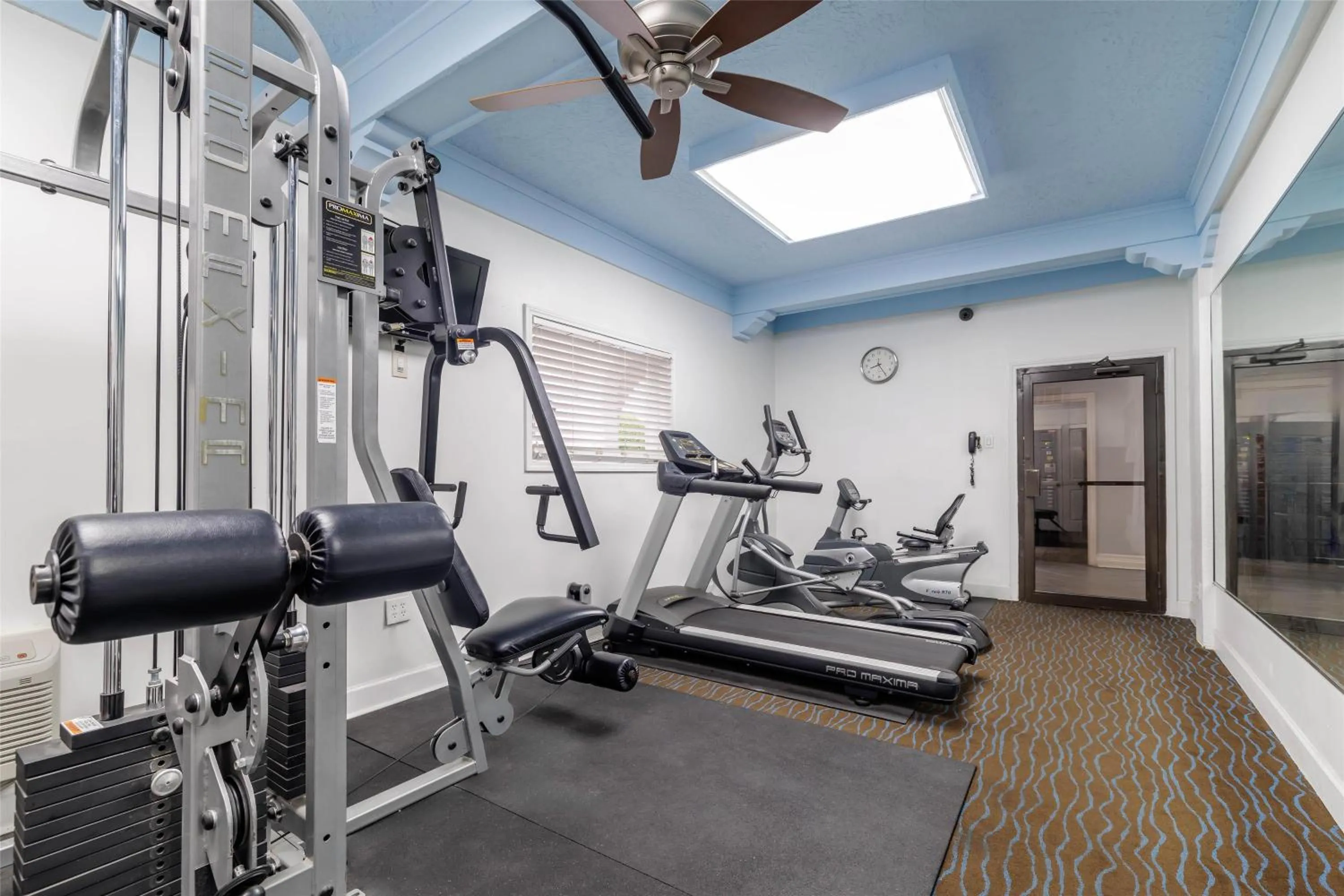 Fitness centre/facilities in Motel 6 Dallas TX Downtown