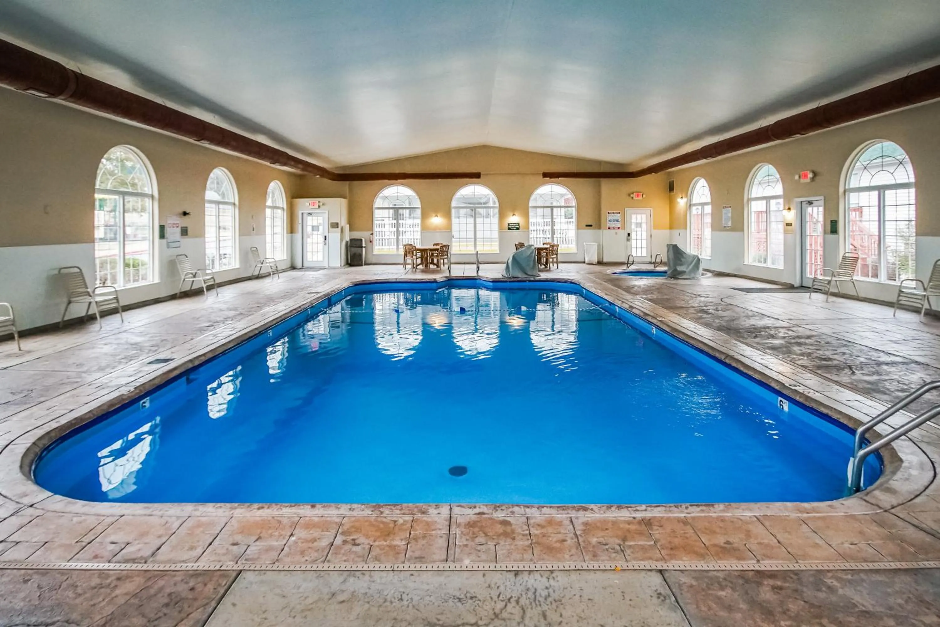 Swimming pool in The Townhouses
