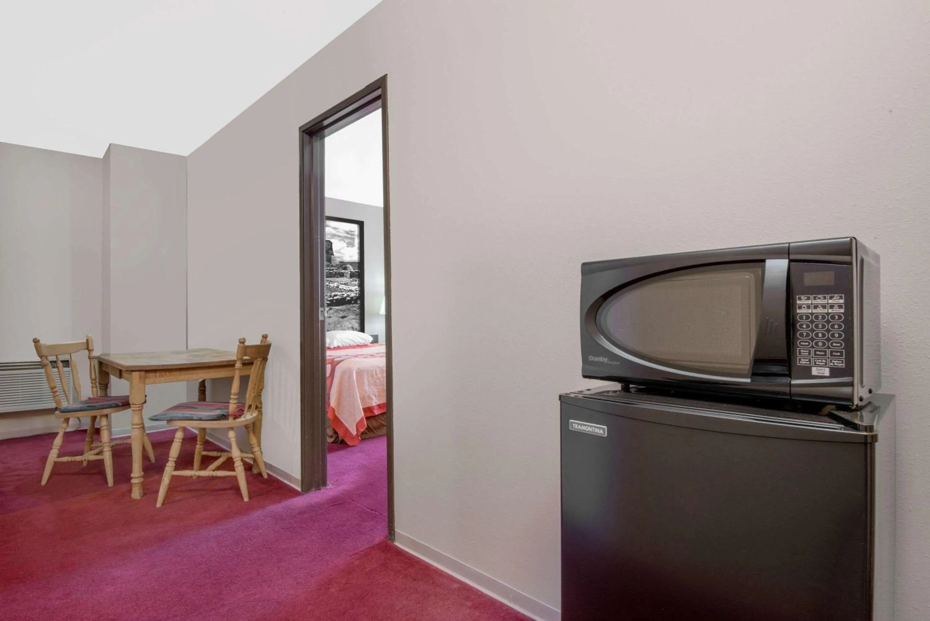 Photo of the whole room in Super 8 by Wyndham Taos