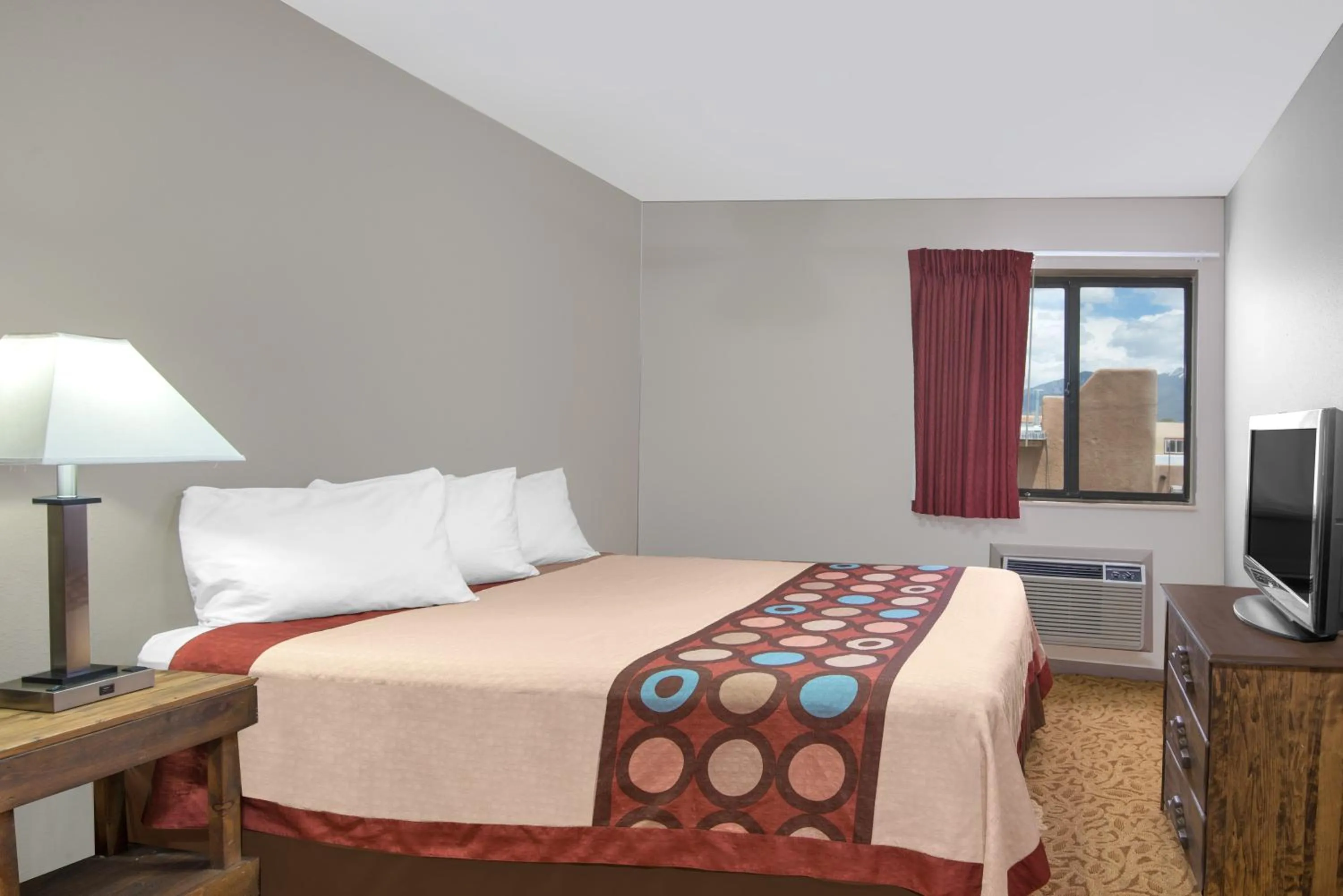 Bed in Super 8 by Wyndham Taos