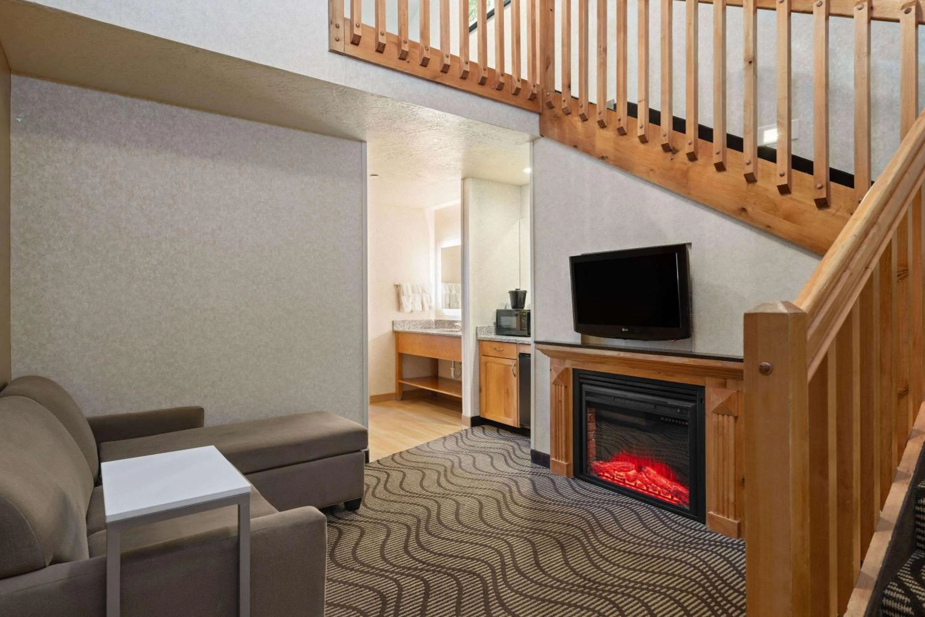 Living room in La Quinta by Wyndham Idaho Falls/Ammon