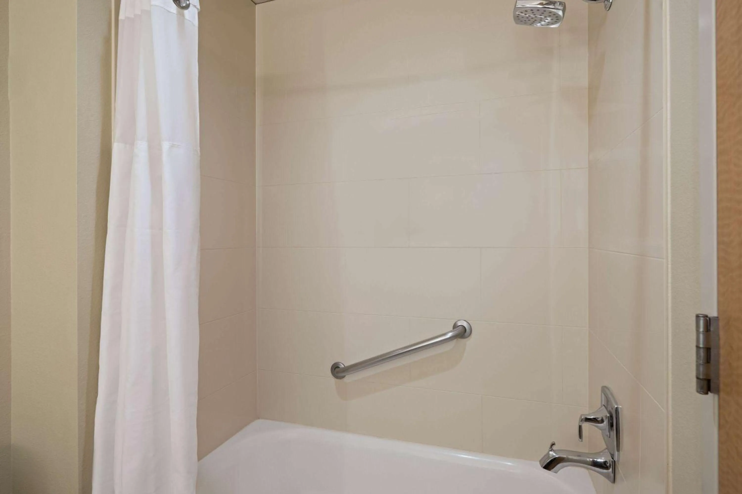 TV and multimedia in La Quinta by Wyndham Idaho Falls/Ammon