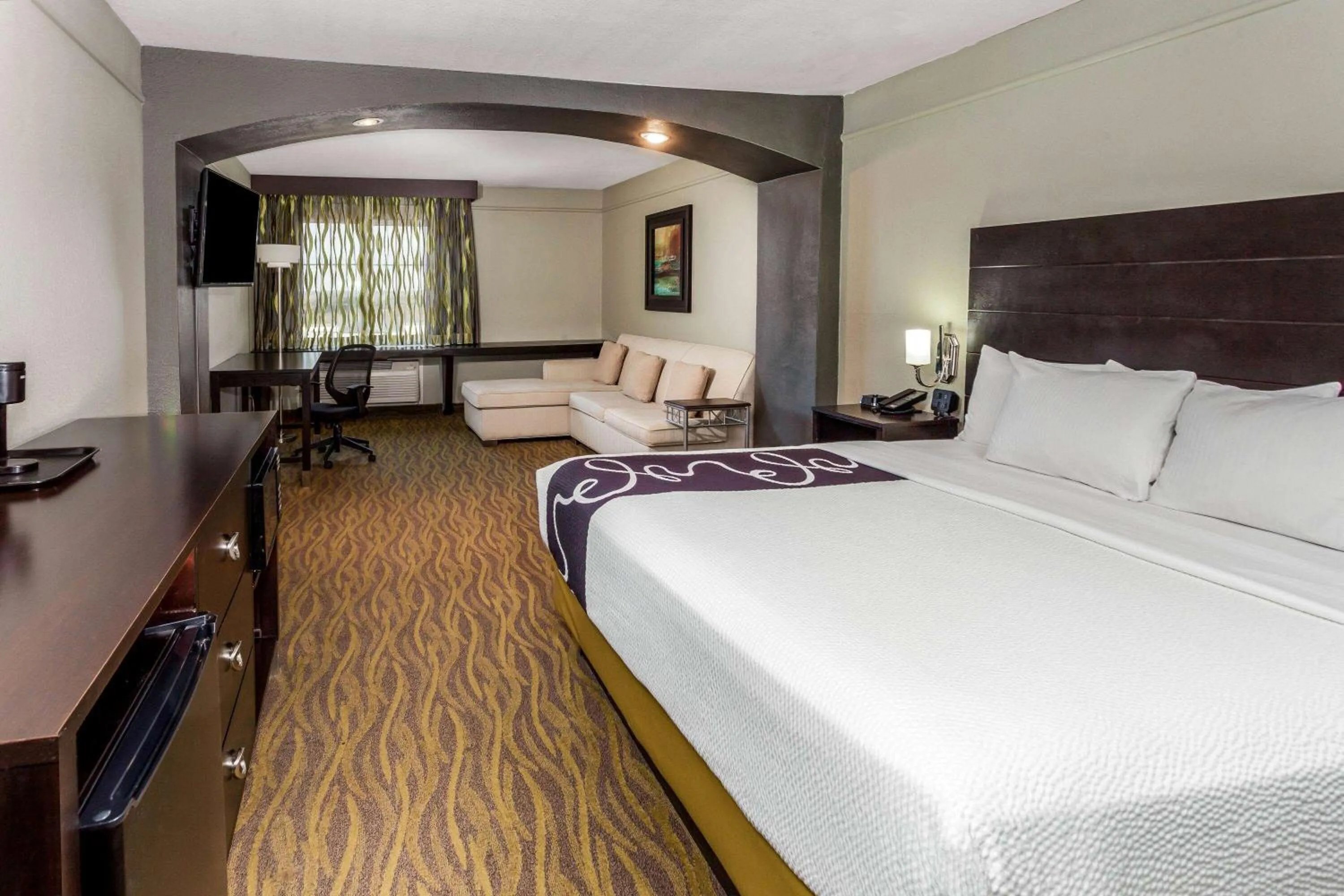 Photo of the whole room, Bed in La Quinta by Wyndham Laredo Airport