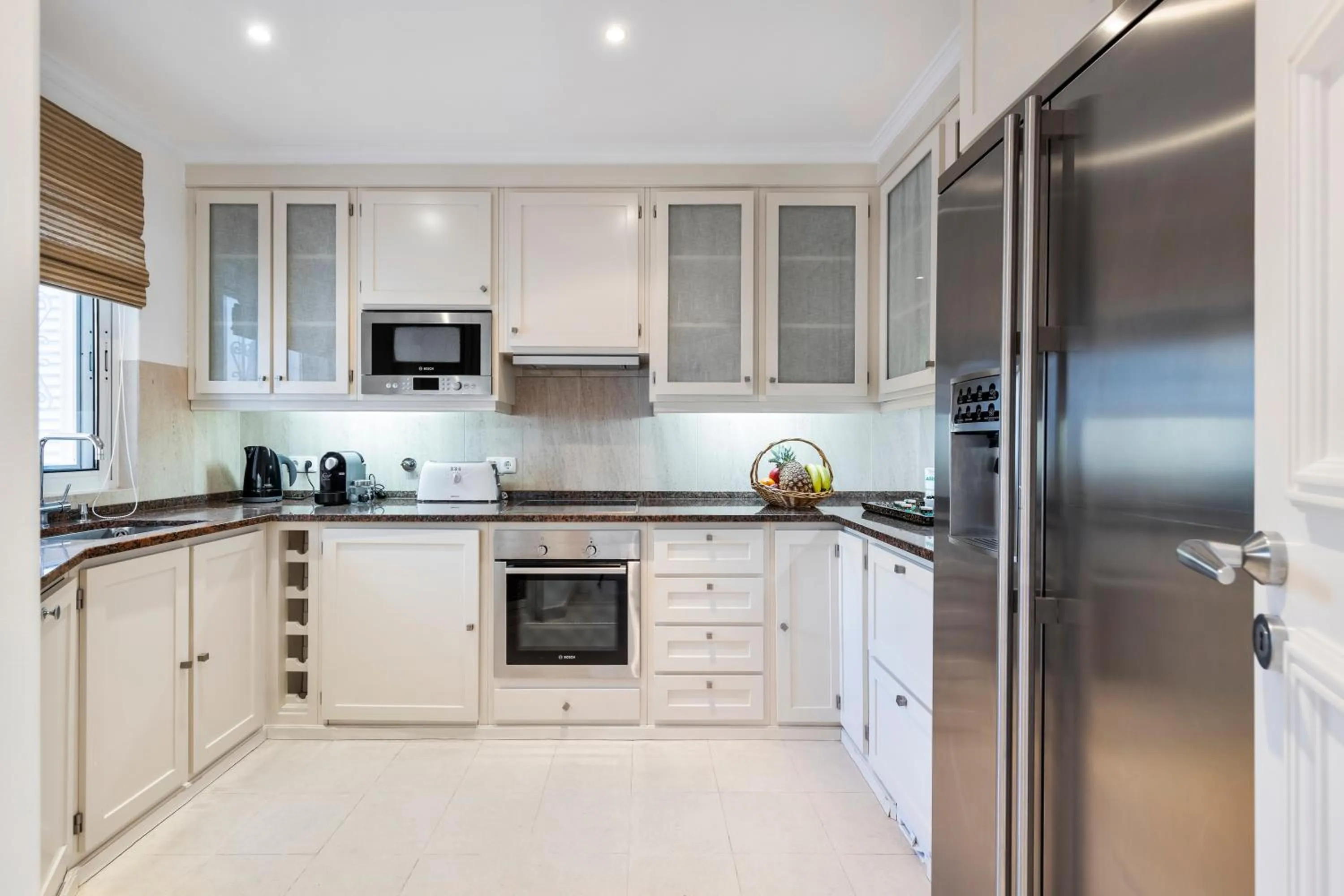 Communal kitchen in Encosta Do Lago Resort Club