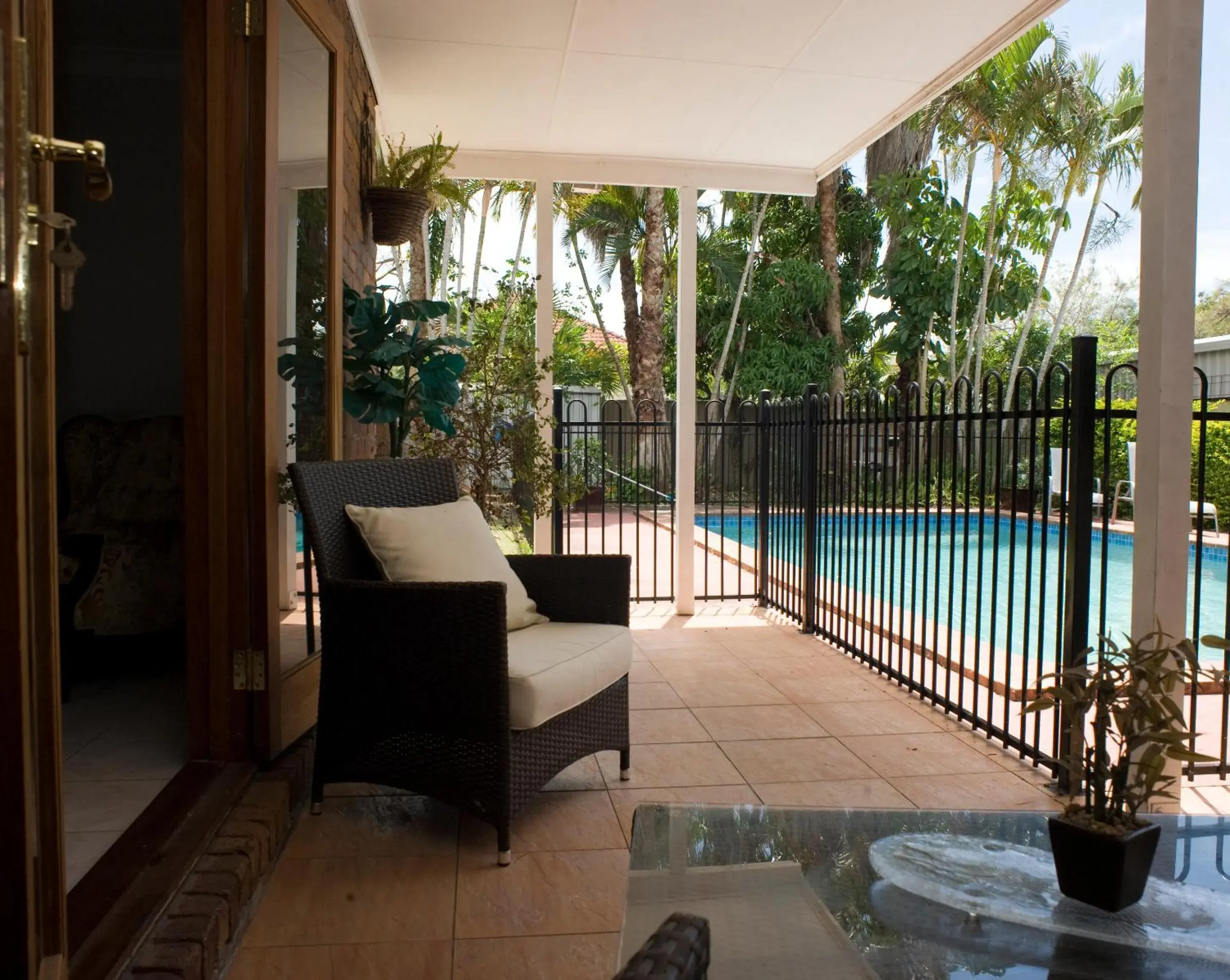 Patio in Ainslie Manor Bed and Breakfast Patio in Ainslie Manor Bed and Breakfast