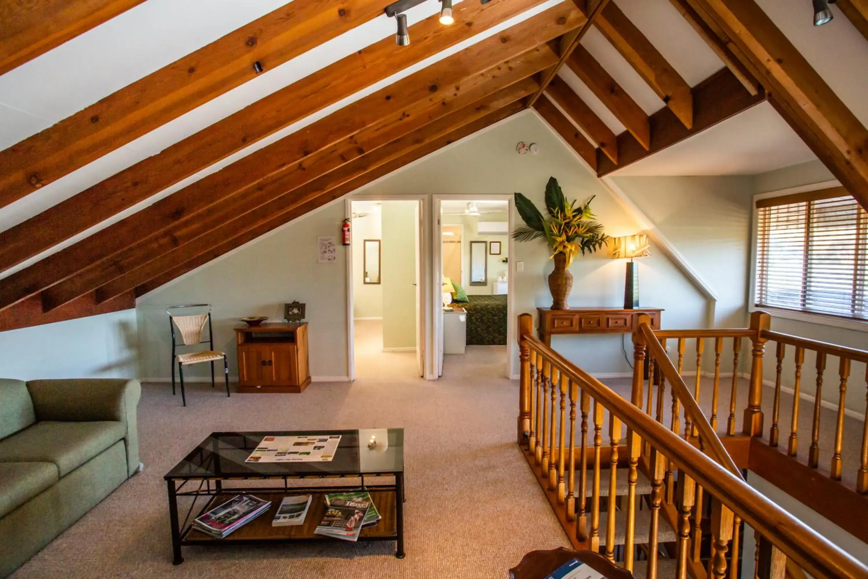 Seating area in Ainslie Manor Bed and Breakfast Seating area in Ainslie Manor Bed and Breakfast