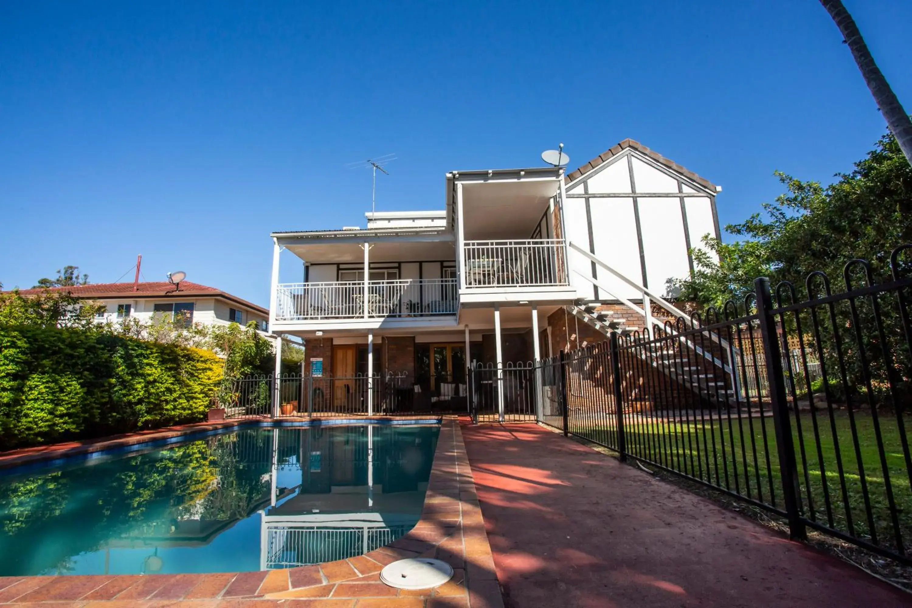 Property building in Ainslie Manor Guest House Property building in Ainslie Manor Guest House