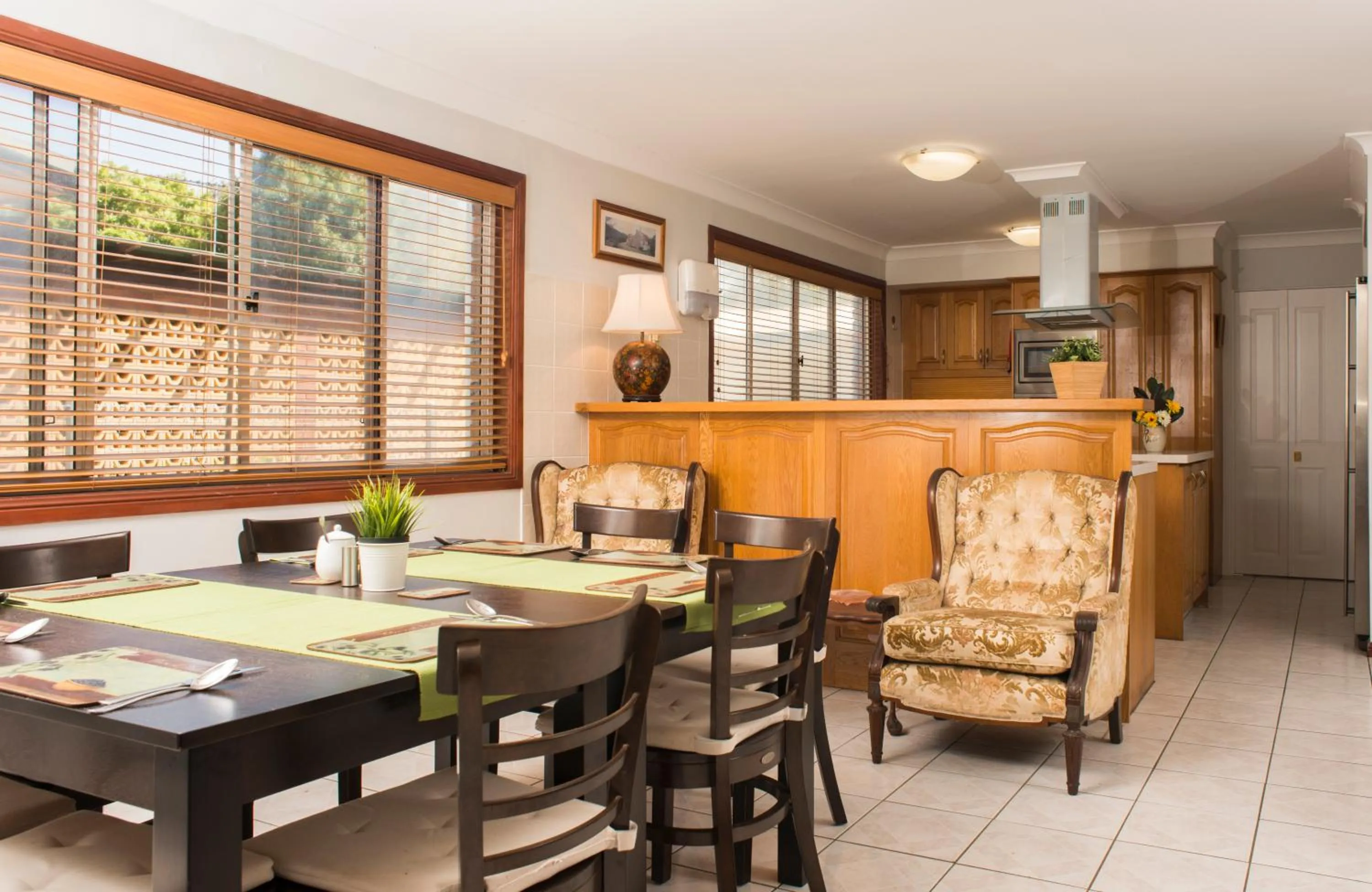 Dining area in Ainslie Manor Guest House