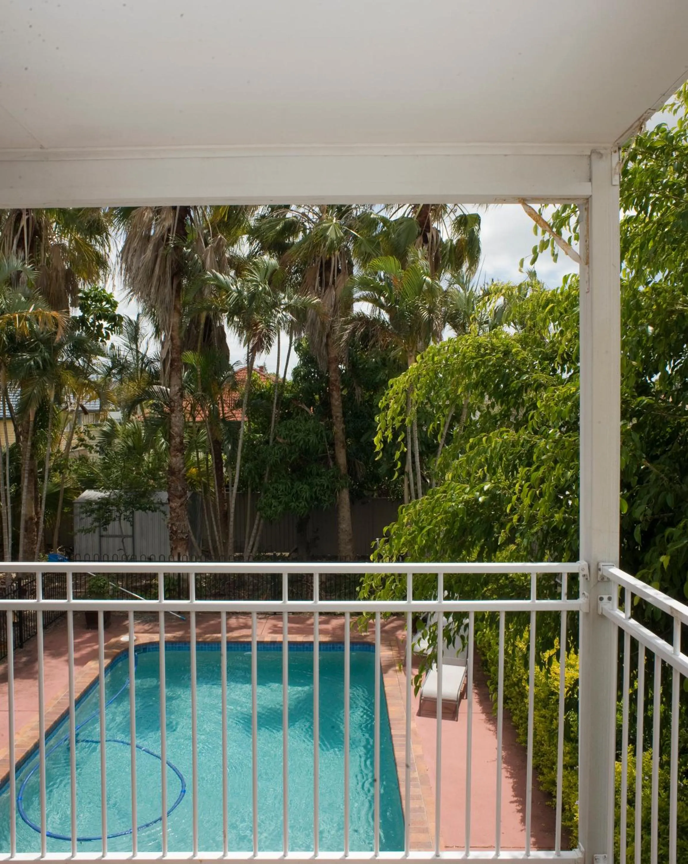 Day in Ainslie Manor Guest House