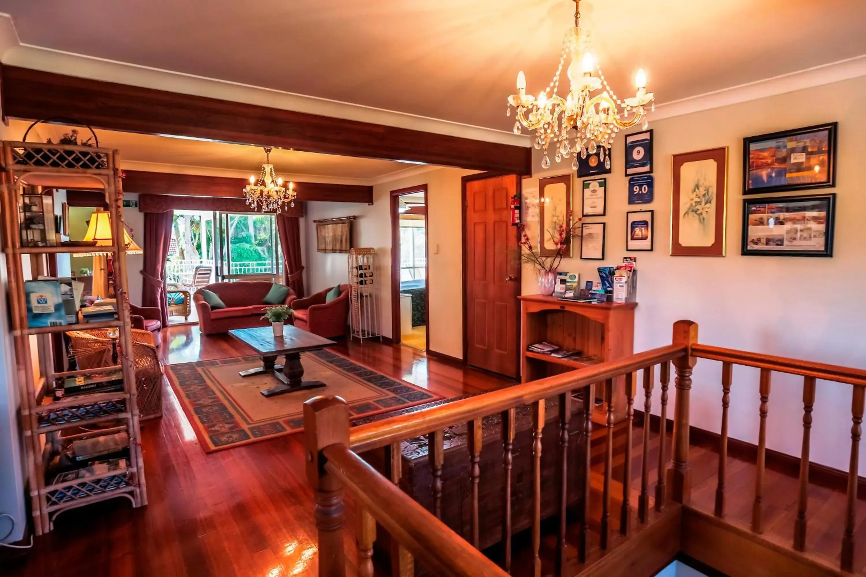 Seating area in Ainslie Manor Bed and Breakfast Seating area in Ainslie Manor Bed and Breakfast