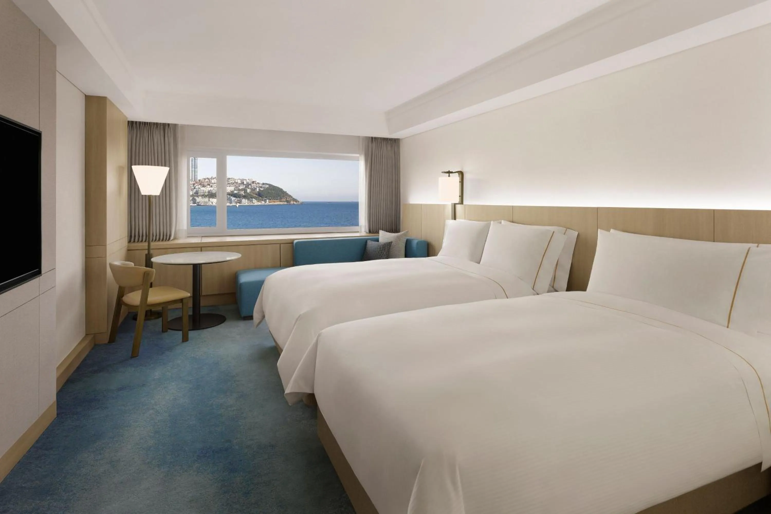 Beach, Bed in The Westin Josun Busan