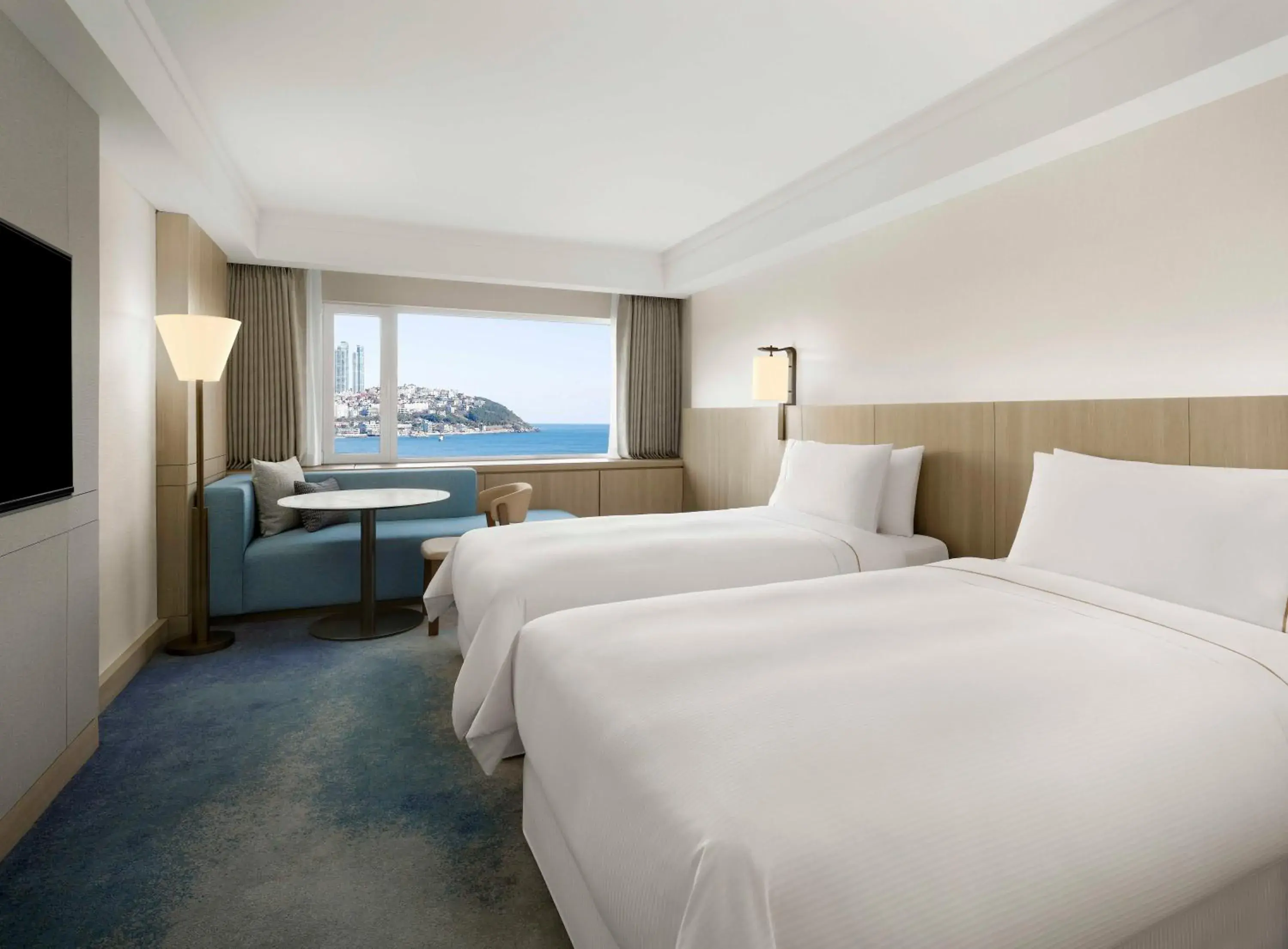 Executive Beach Twin, Club lounge access, 2 Twin, Haeundae Beach view in The Westin Josun Busan Executive Beach Twin, Club lounge access, 2 Twin, Haeundae Beach view in The Westin Josun Busan