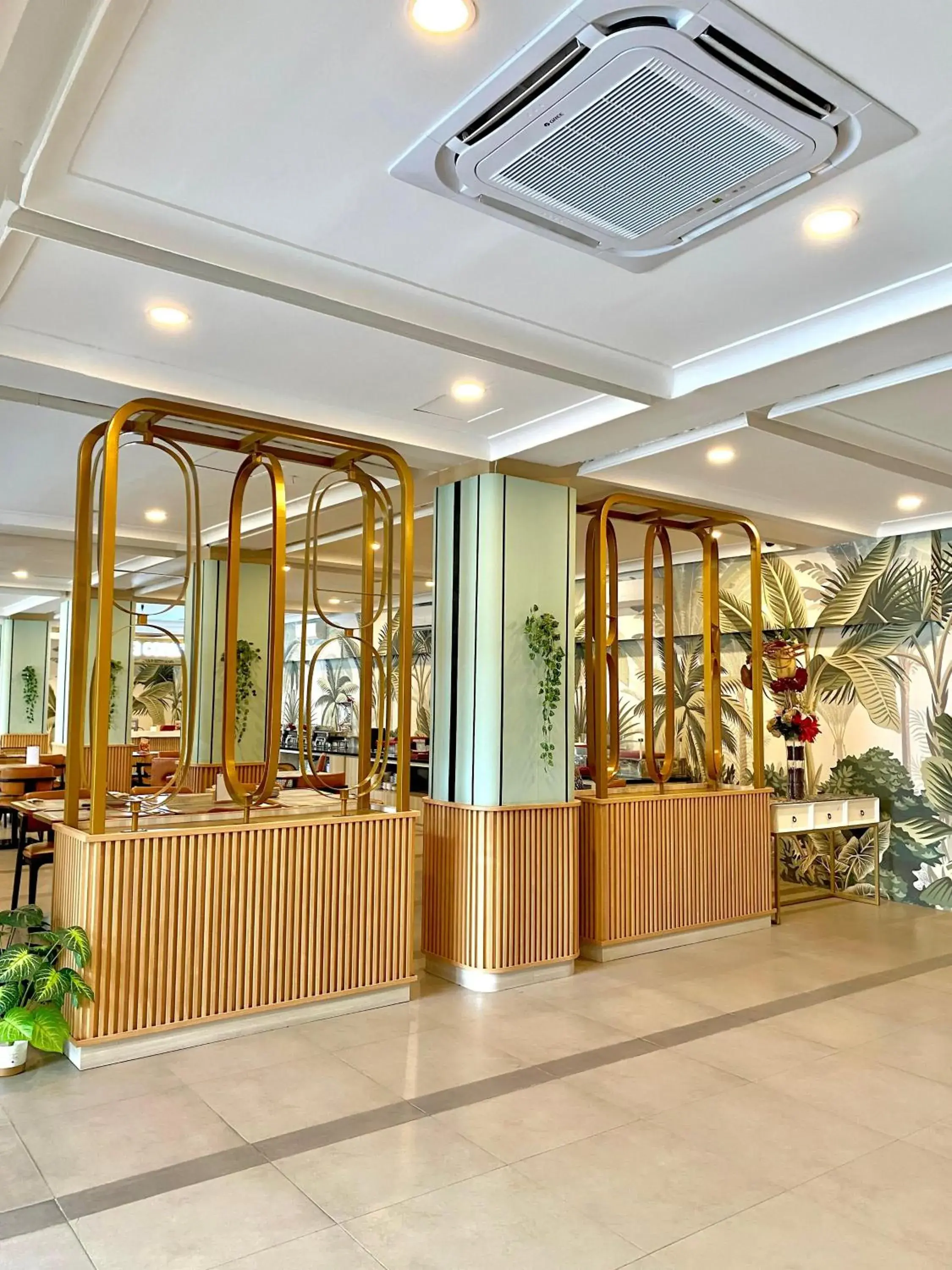 Lobby or reception in MaxOneHotels.com at Vivo Palembang Lobby or reception in MaxOneHotels.com at Vivo Palembang